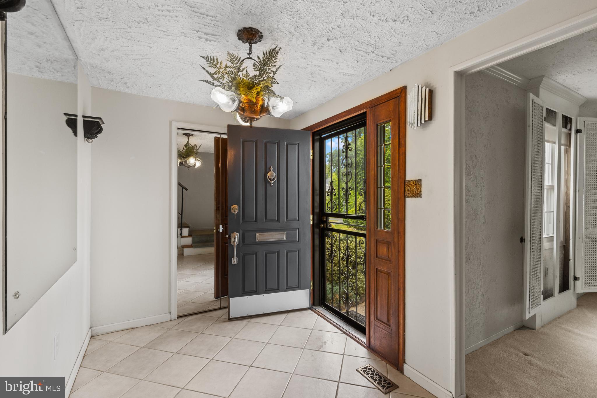 POINTER RIDGE - Residential