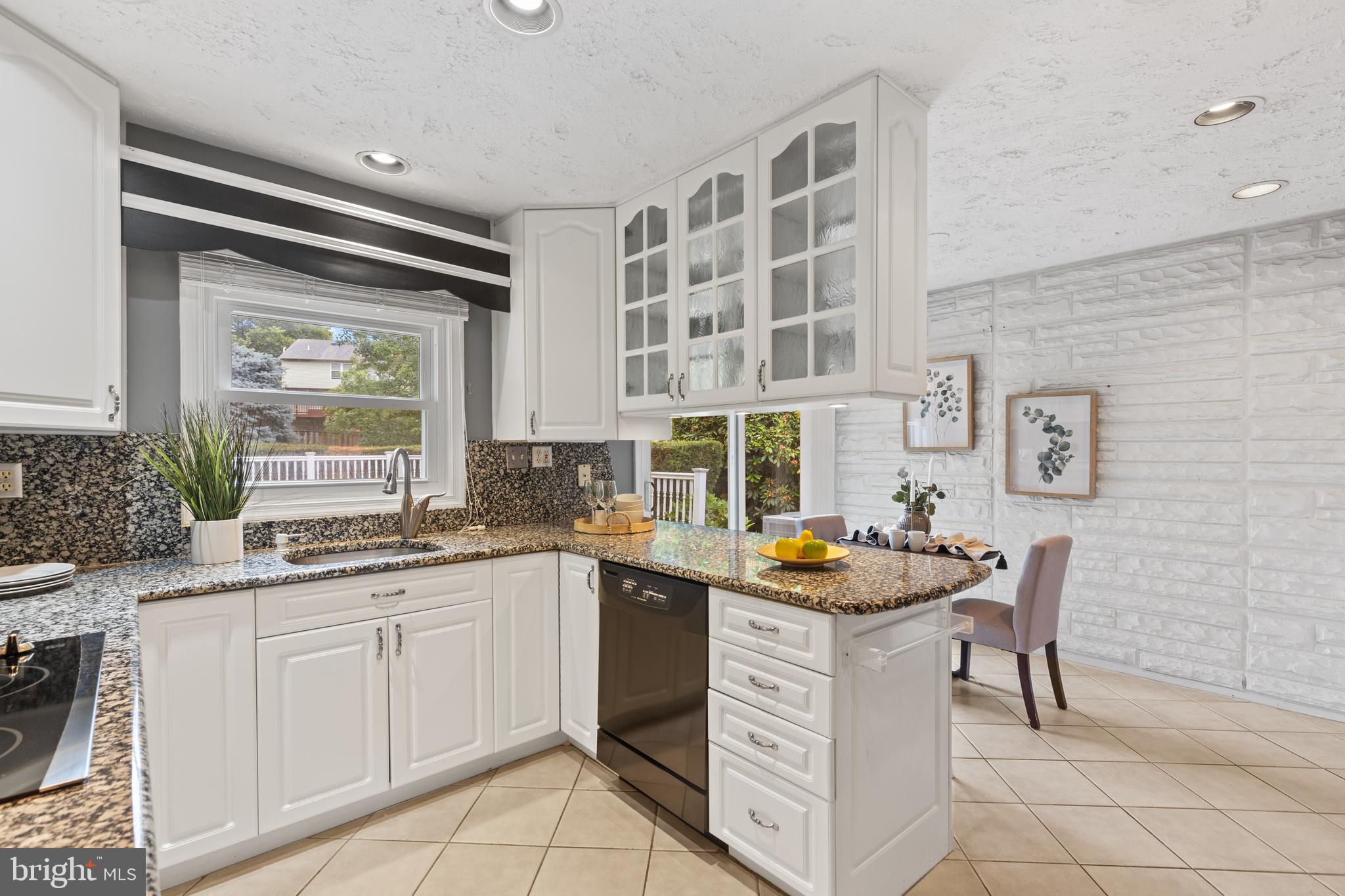 POINTER RIDGE - Residential