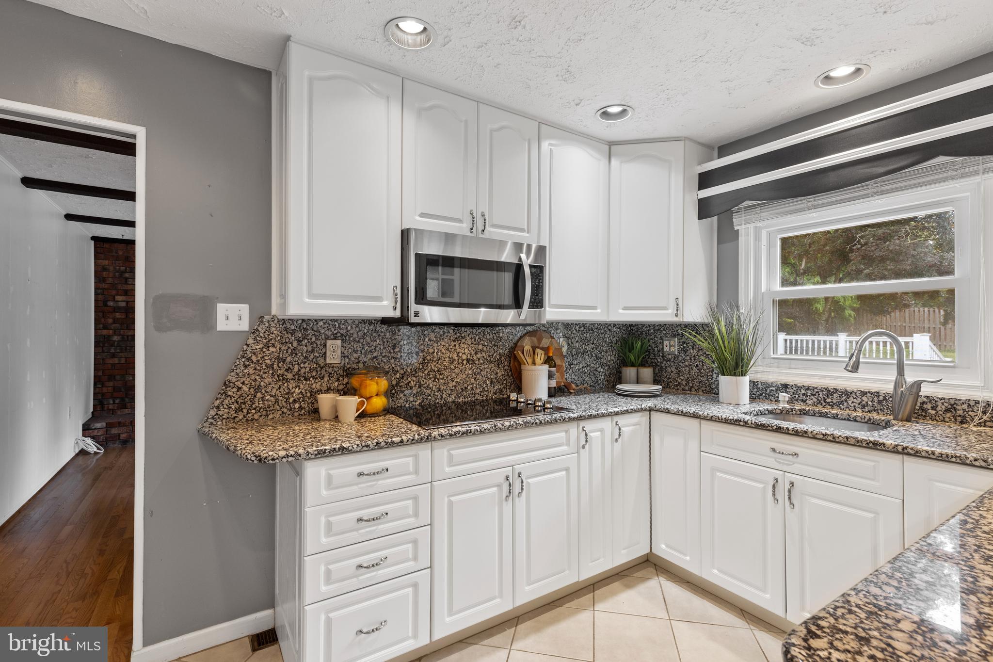 POINTER RIDGE - Residential