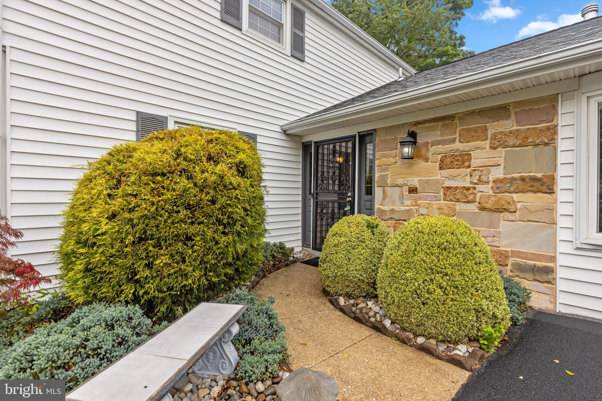 POINTER RIDGE - Residential