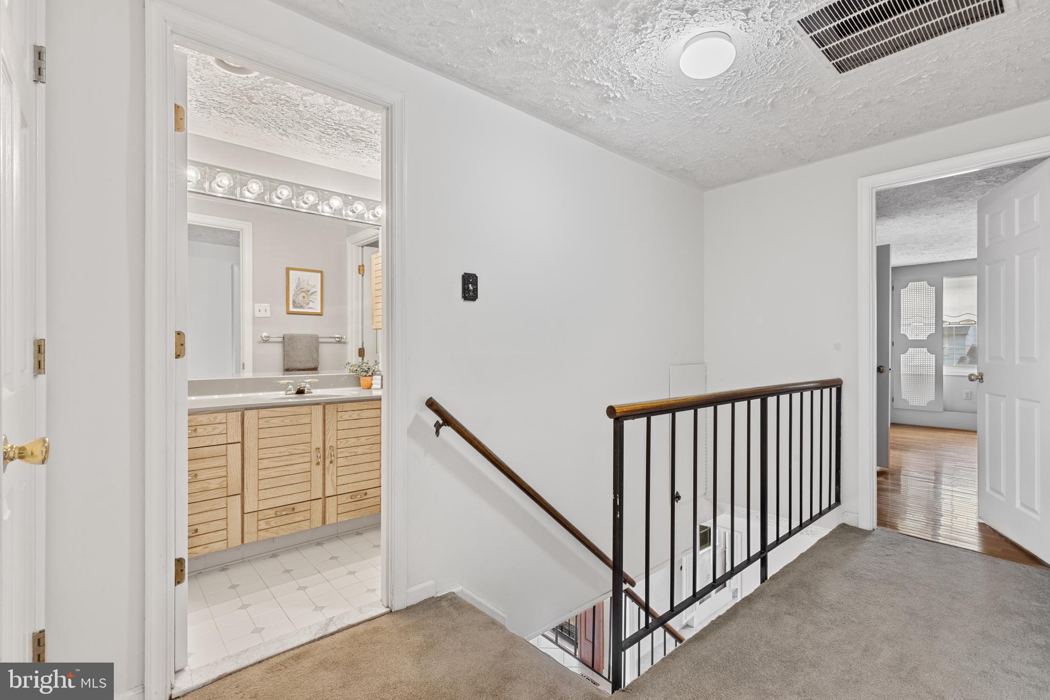 POINTER RIDGE - Residential