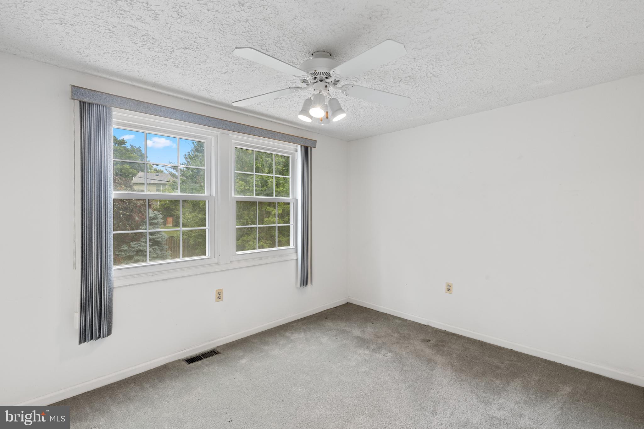 POINTER RIDGE - Residential