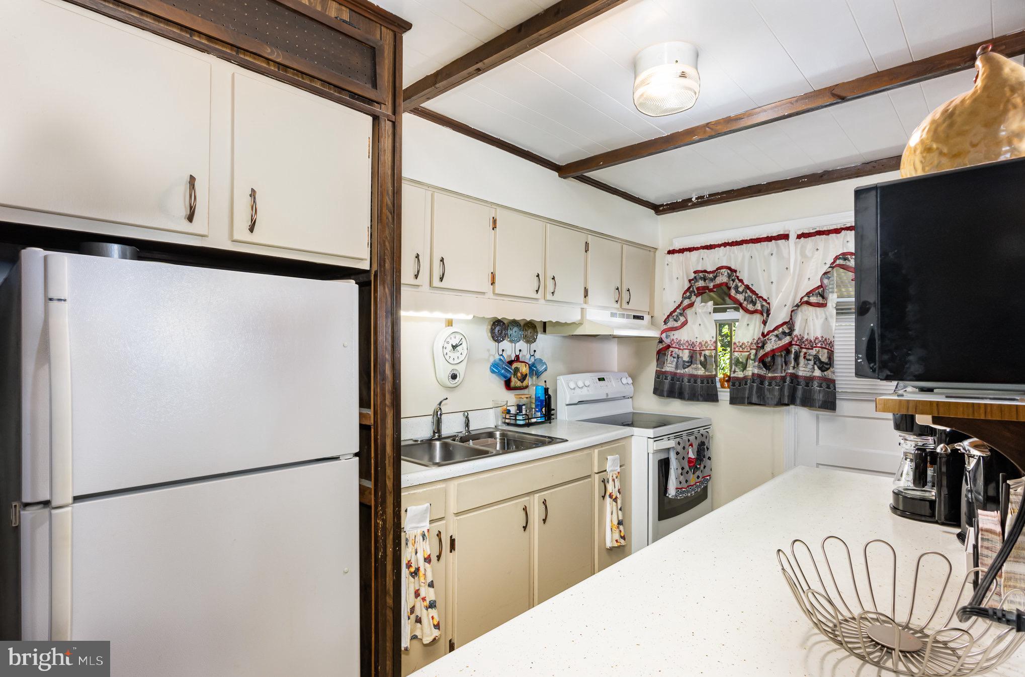 KEN KNOLL - Residential