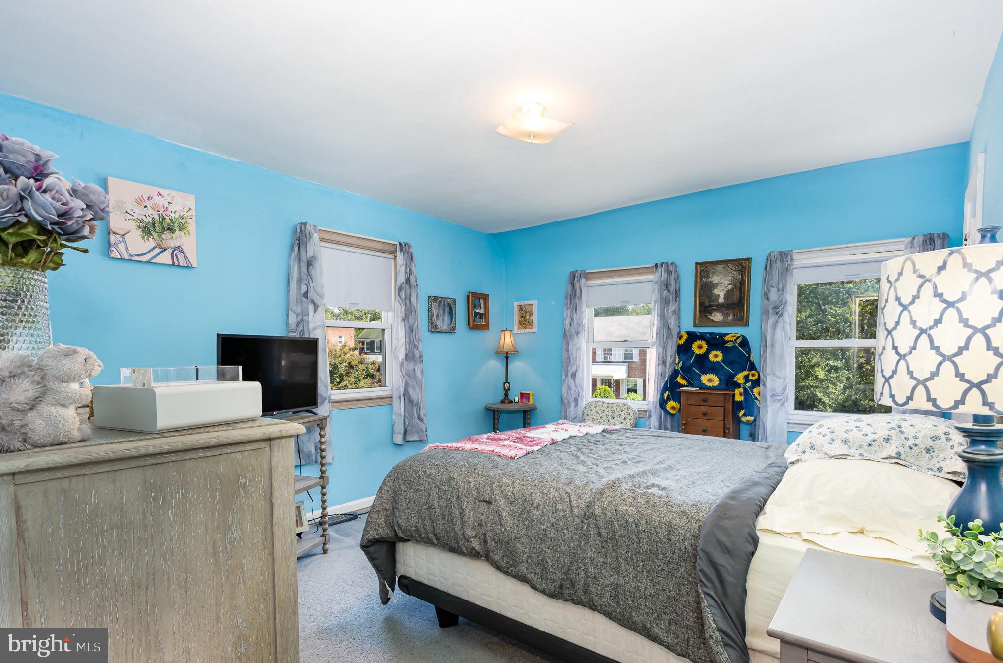 KEN KNOLL - Residential