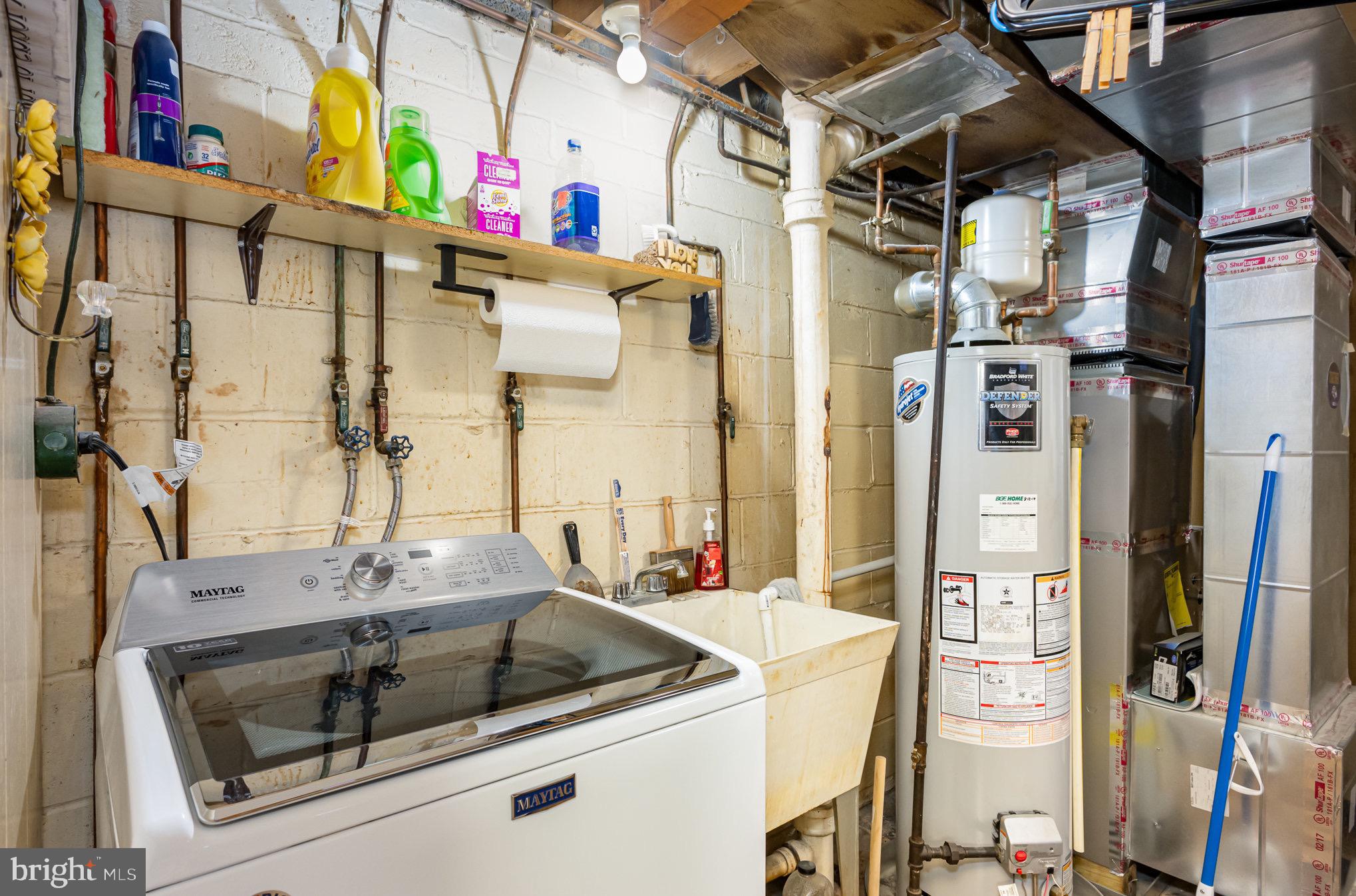 KEN KNOLL - Residential