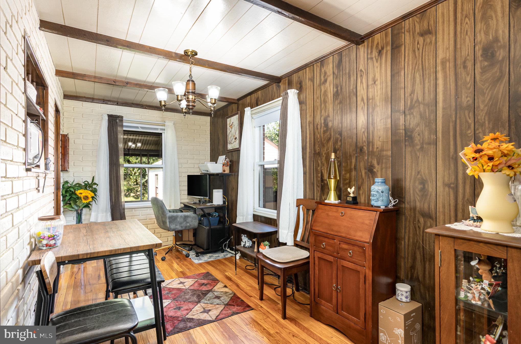 KEN KNOLL - Residential