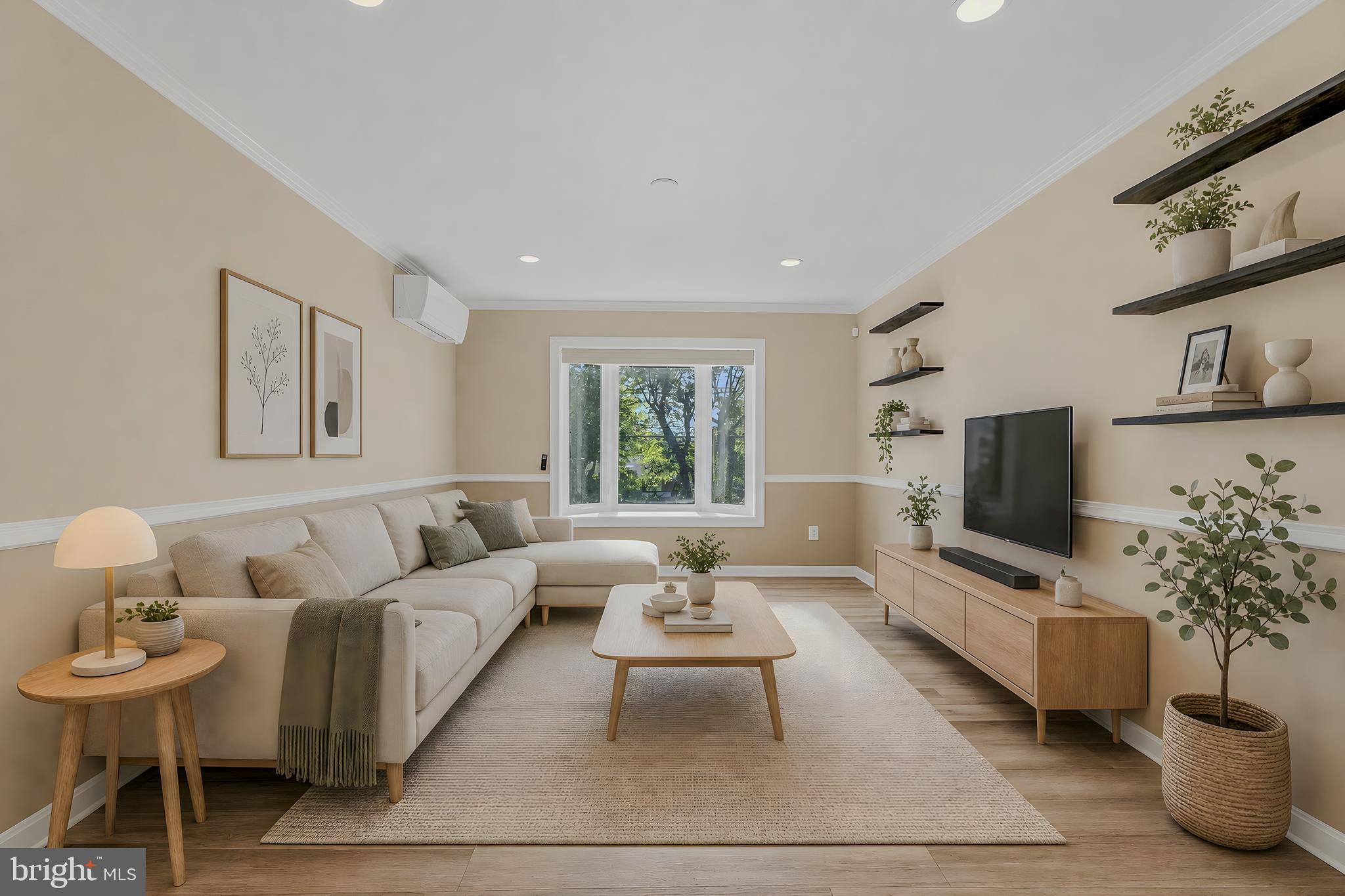 YORK MANOR - Residential