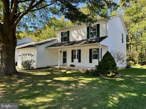 Photo of 219 N Caroline Place, DOVER, DE 19904 (MLS # DEKT2041504) Photo of 219 N Caroline Place, DOVER, DE 19904 (MLS # DEKT2041504)