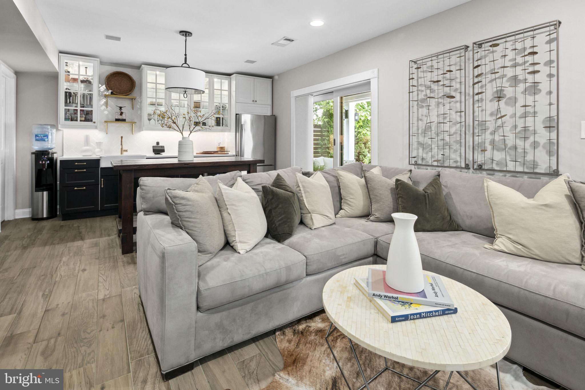 MILBURN TERRACE - Residential