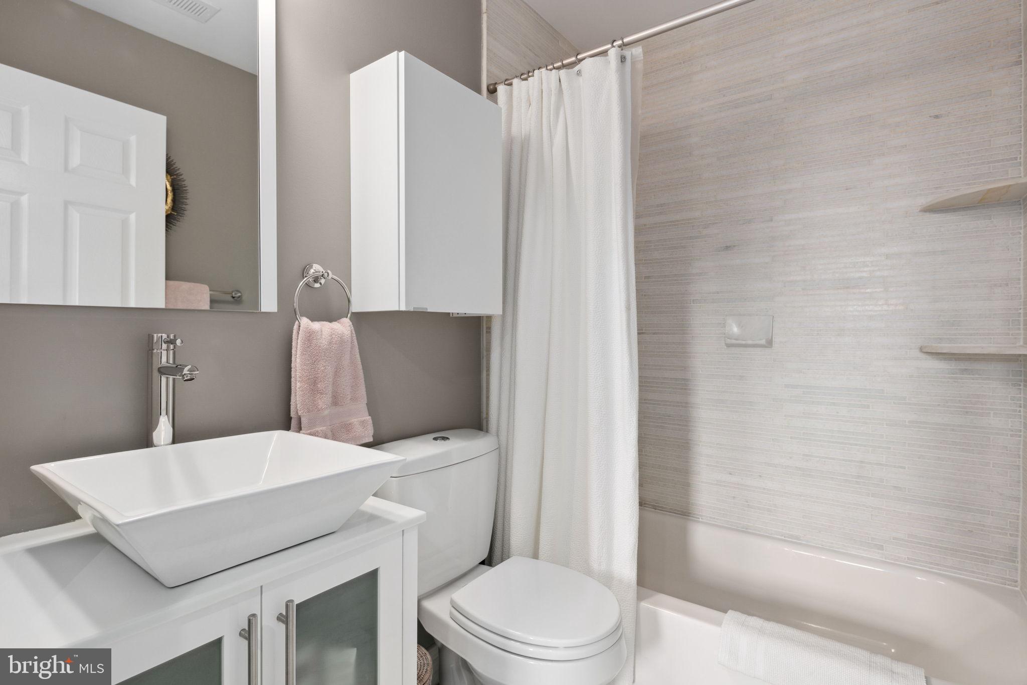 MILBURN TERRACE - Residential