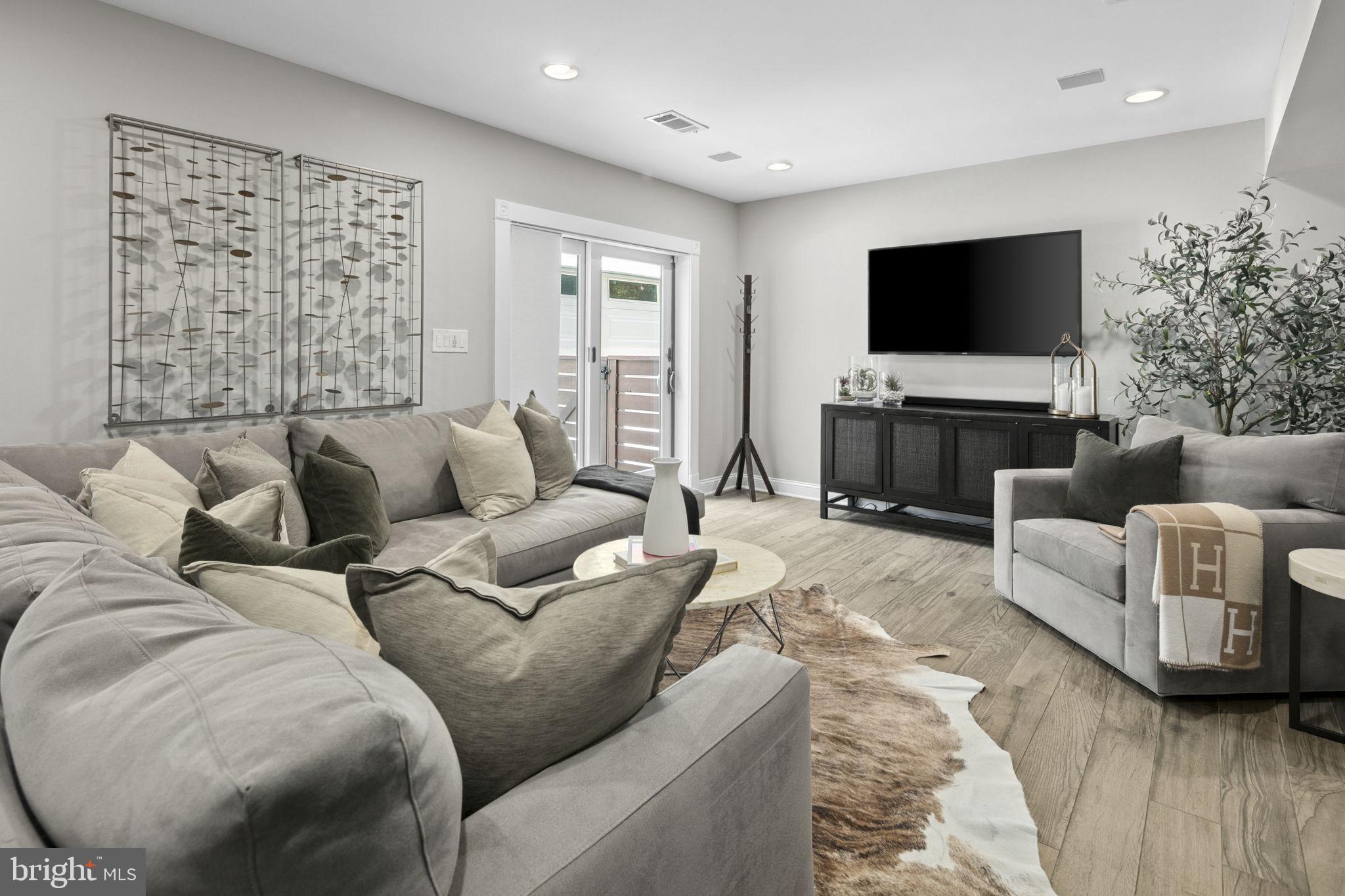 MILBURN TERRACE - Residential