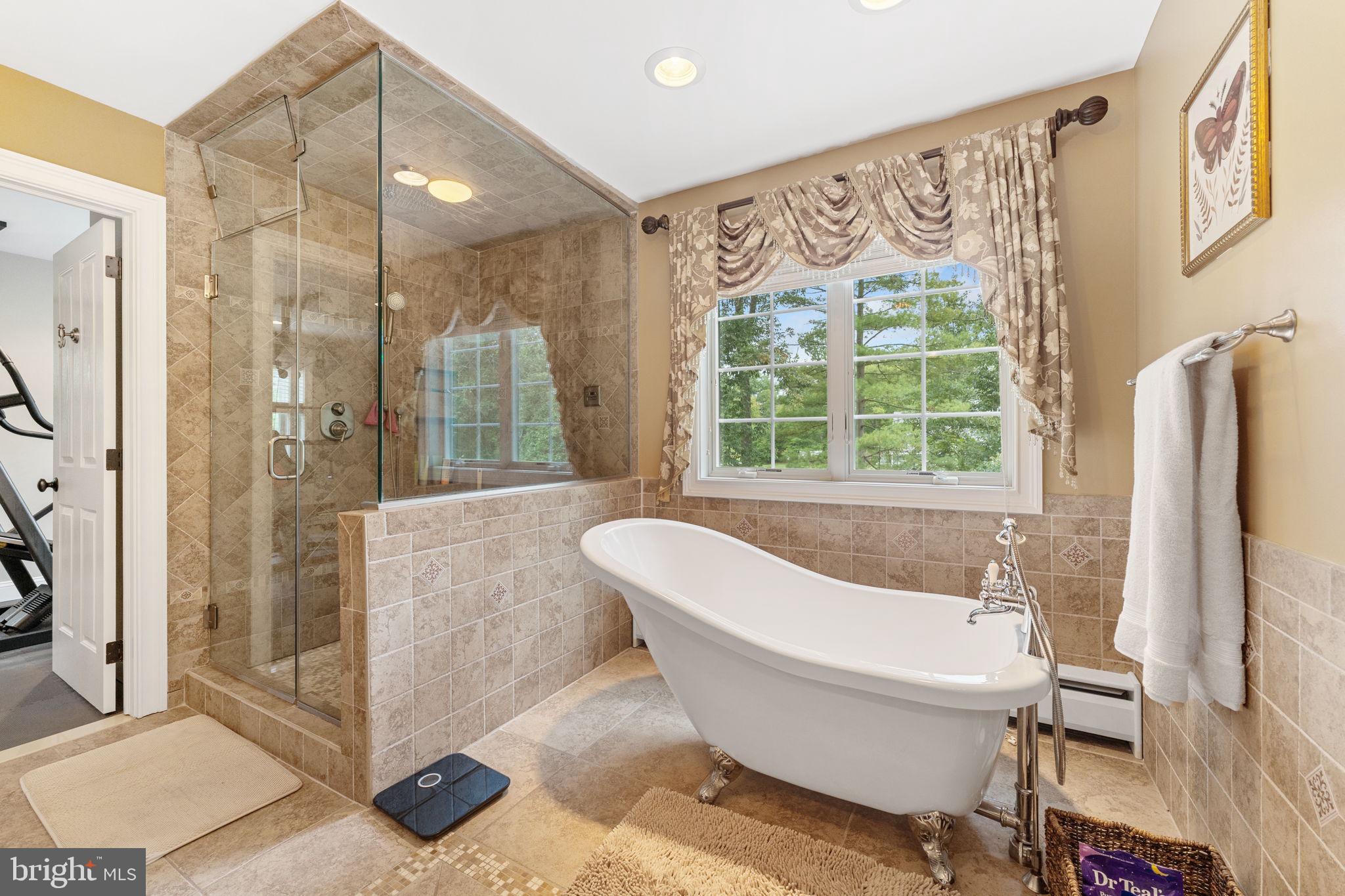 WILLISTOWN ACRES - Residential