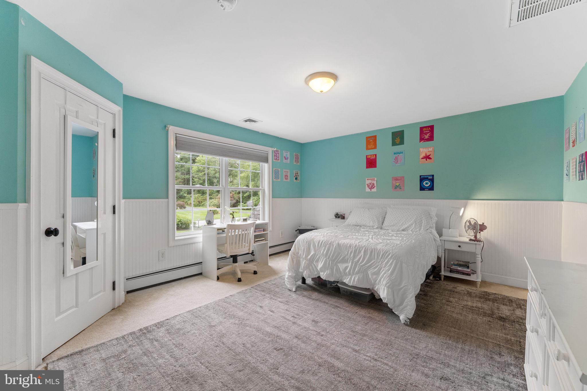 WILLISTOWN ACRES - Residential