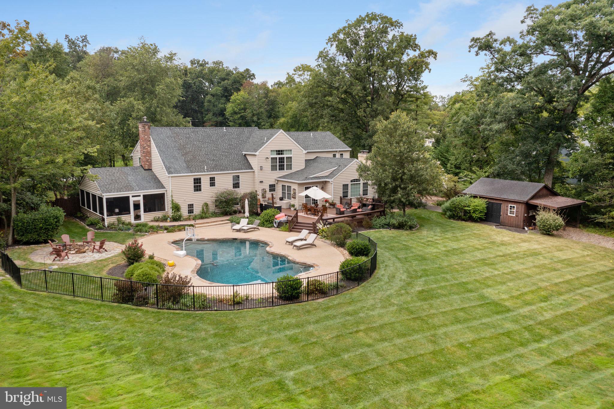 WILLISTOWN ACRES - Residential