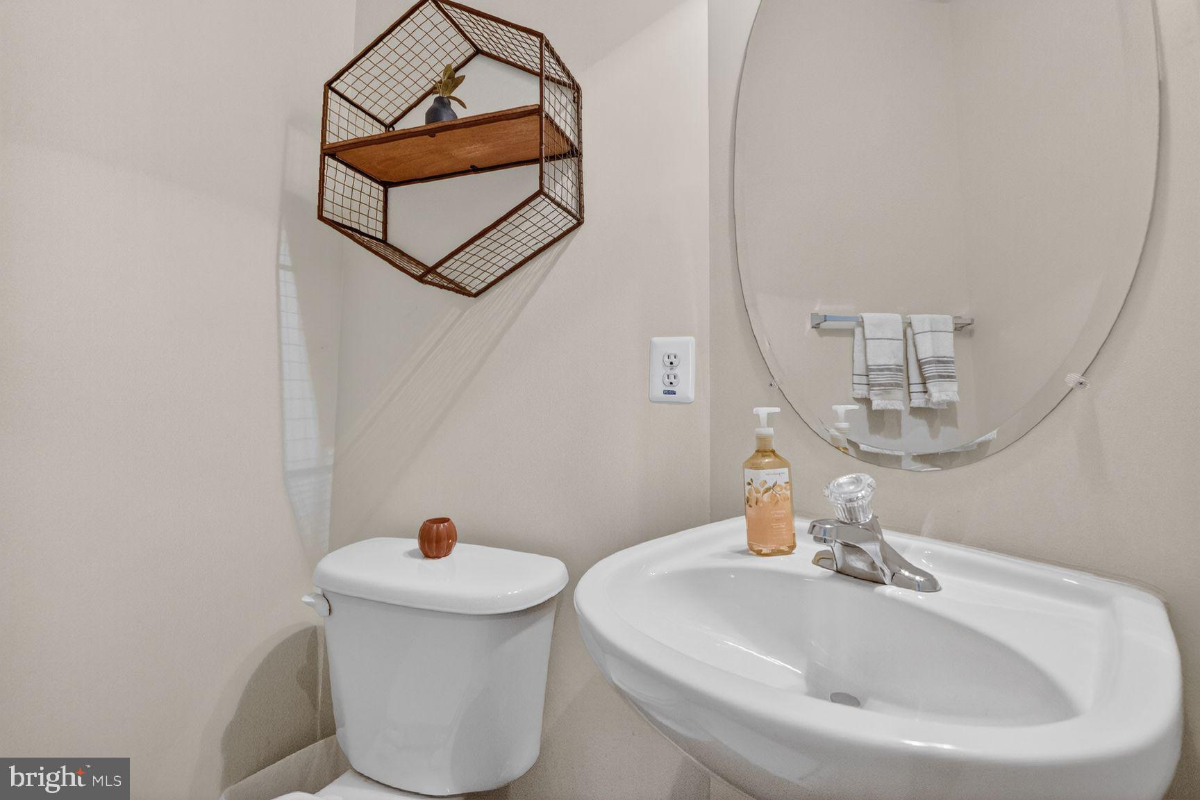 THE TOWNES AT VILLAGE PLACE - Residential