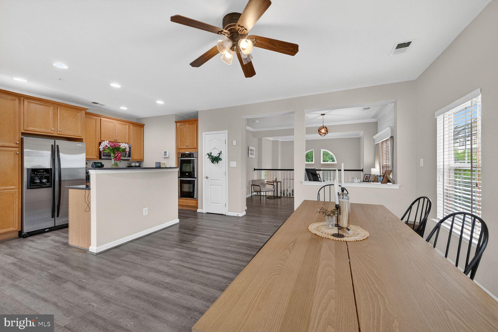 THE TOWNES AT VILLAGE PLACE - Residential