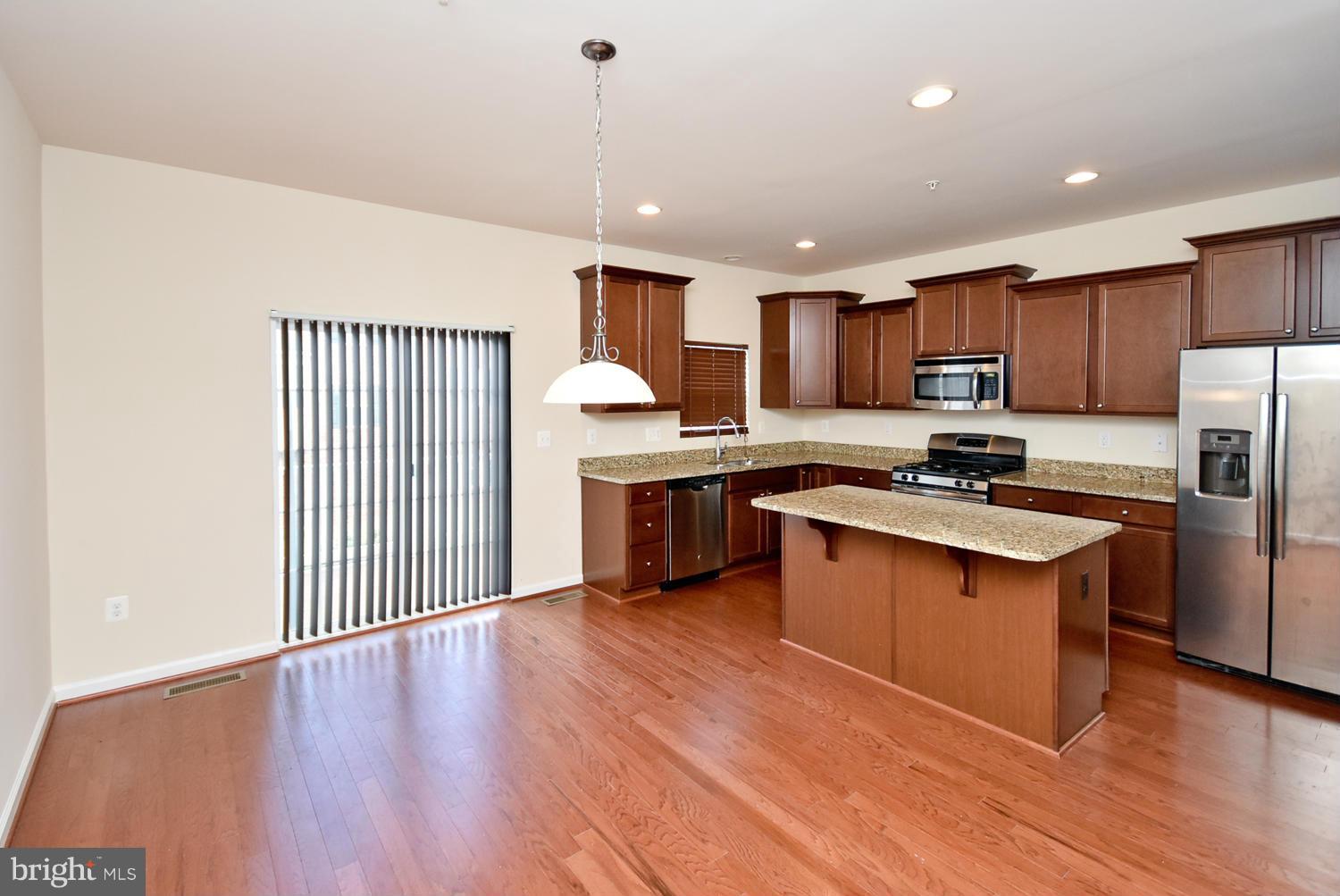 CHELSEA MANOR - Residential