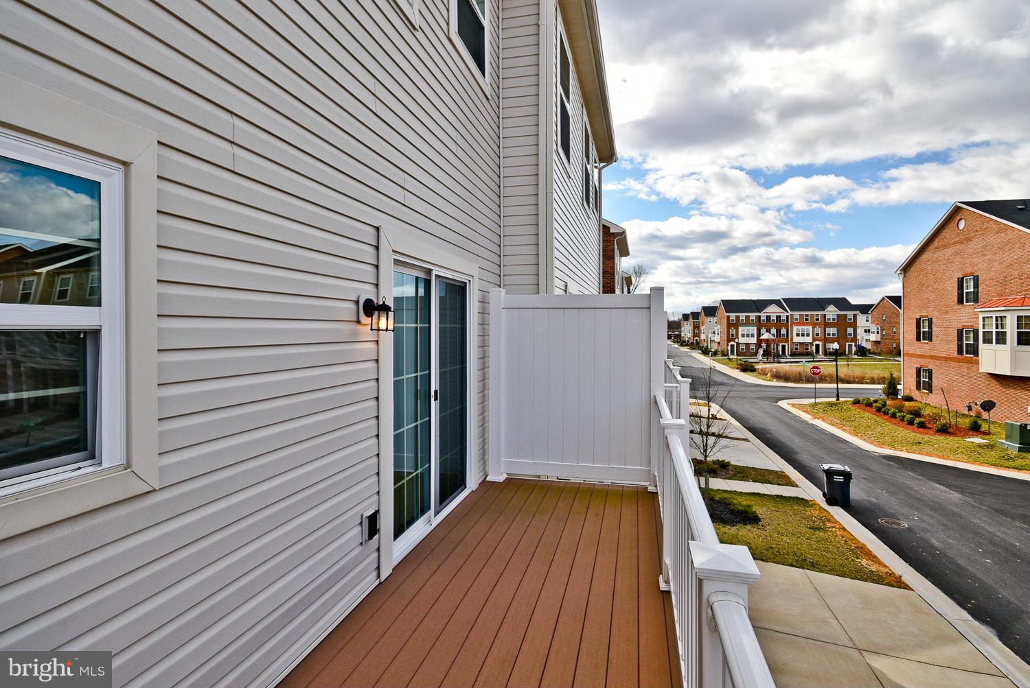 CHELSEA MANOR - Residential