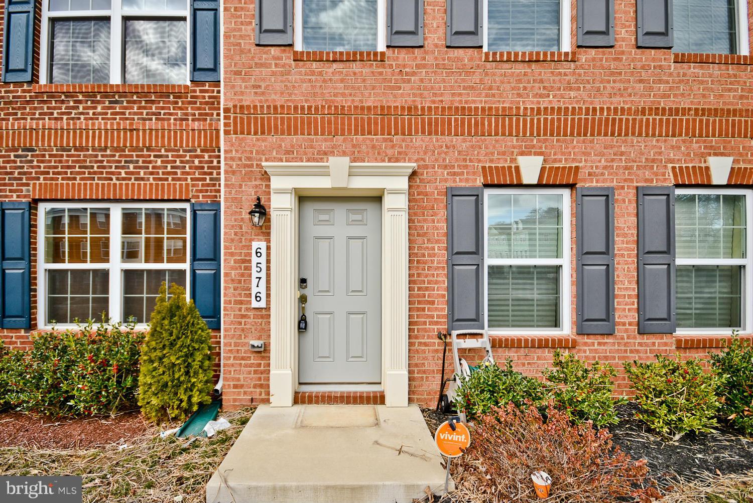 CHELSEA MANOR - Residential