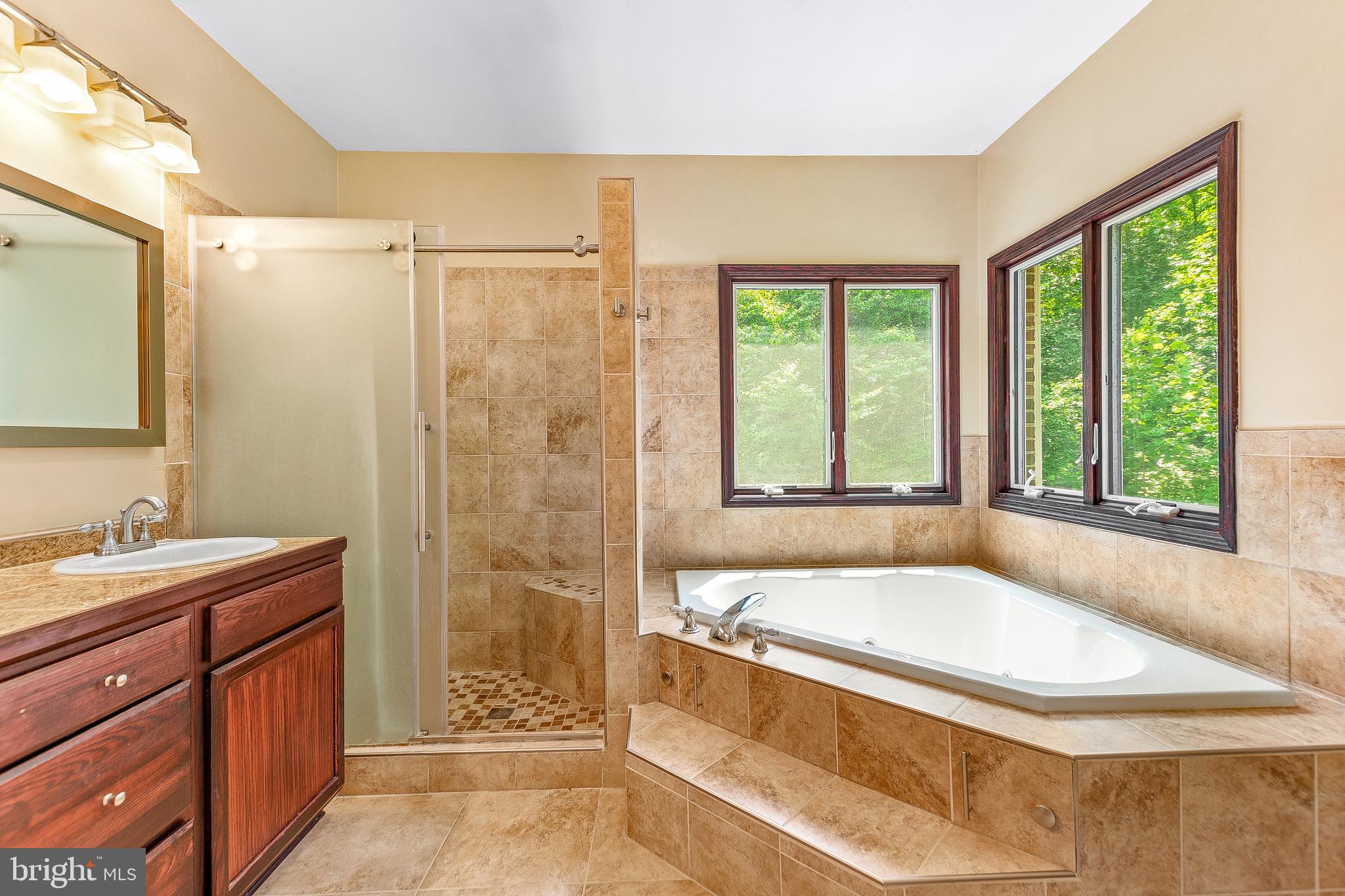 HUNTING CREEK WOODS - Residential