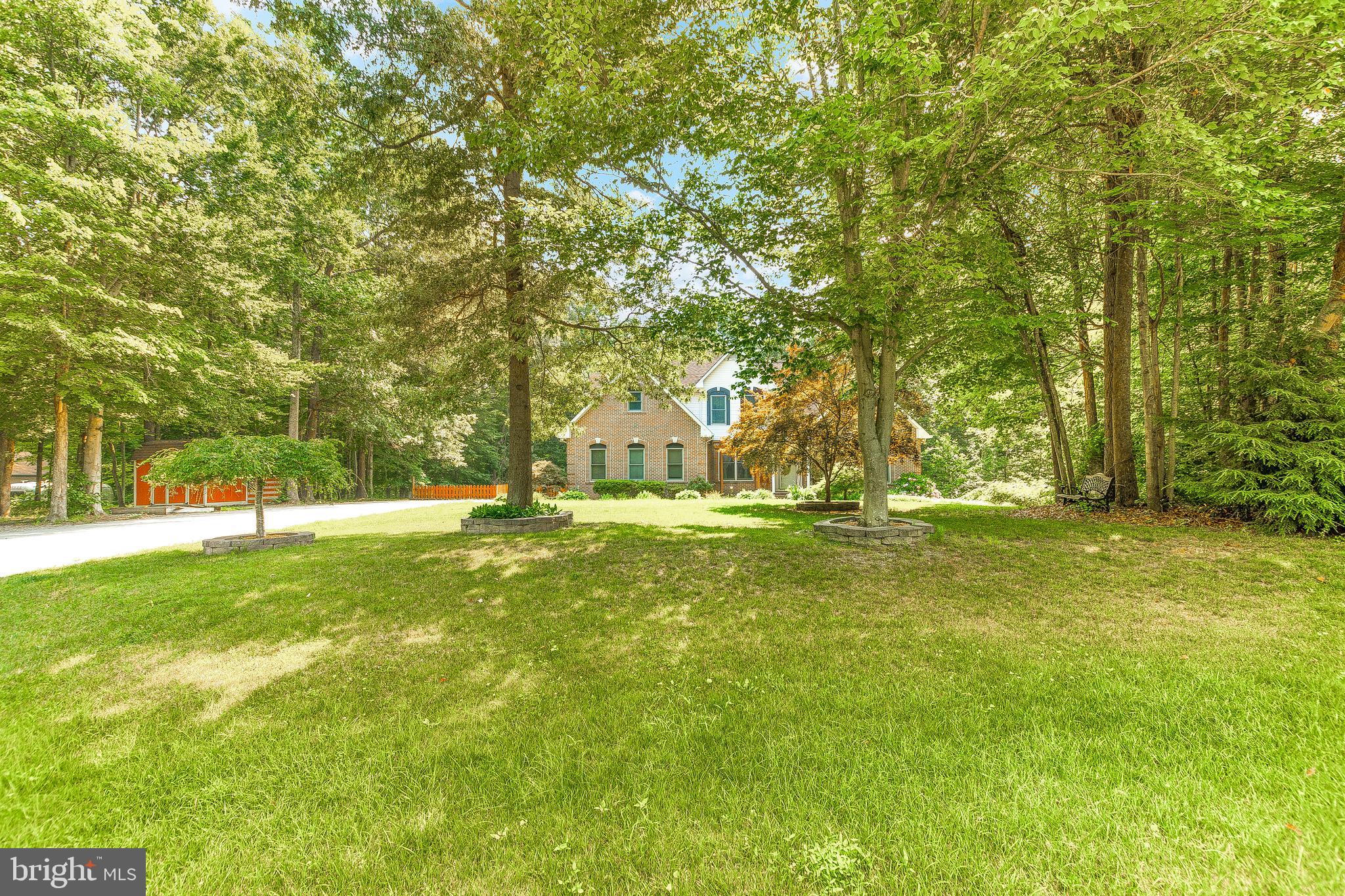 HUNTING CREEK WOODS - Residential