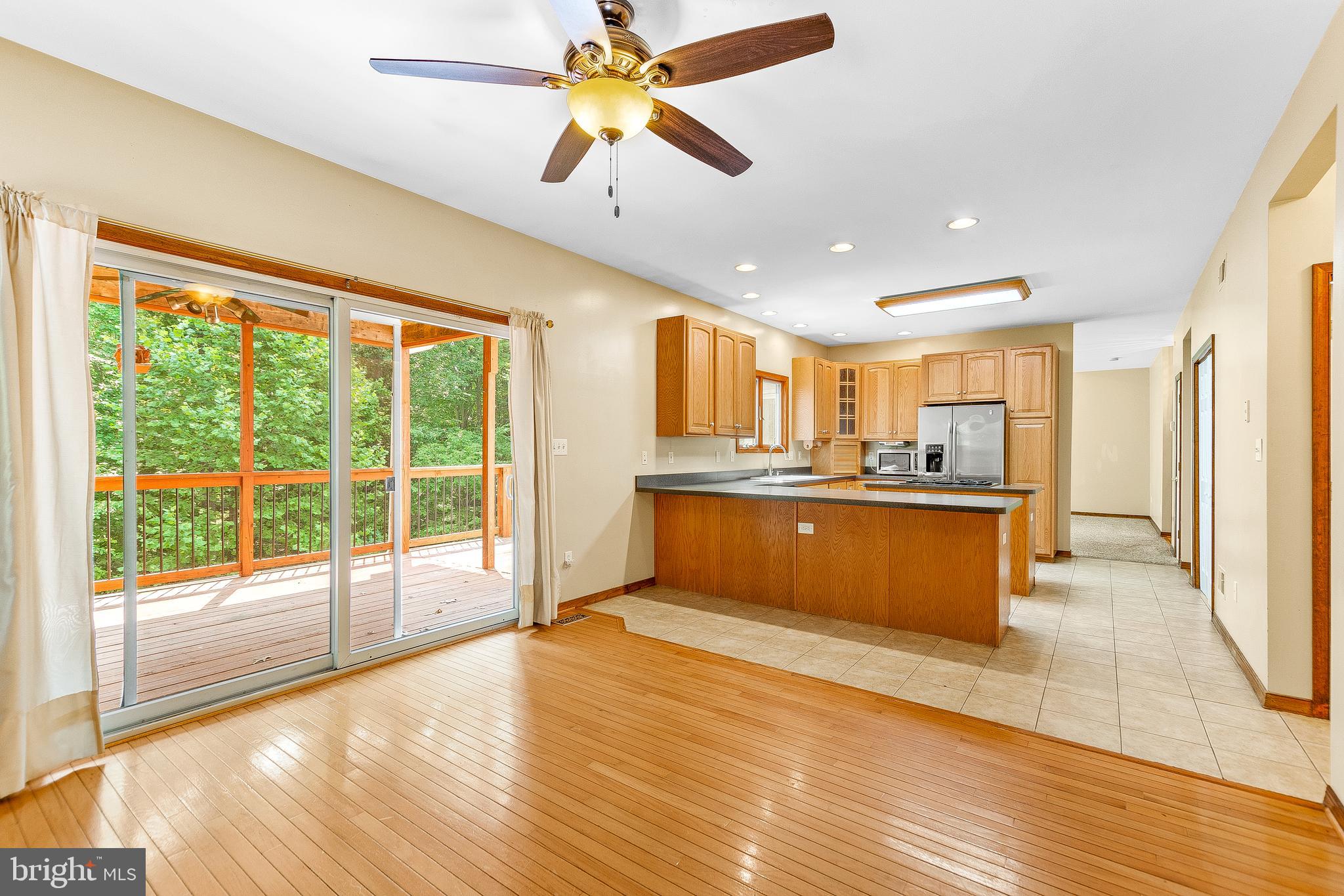 HUNTING CREEK WOODS - Residential