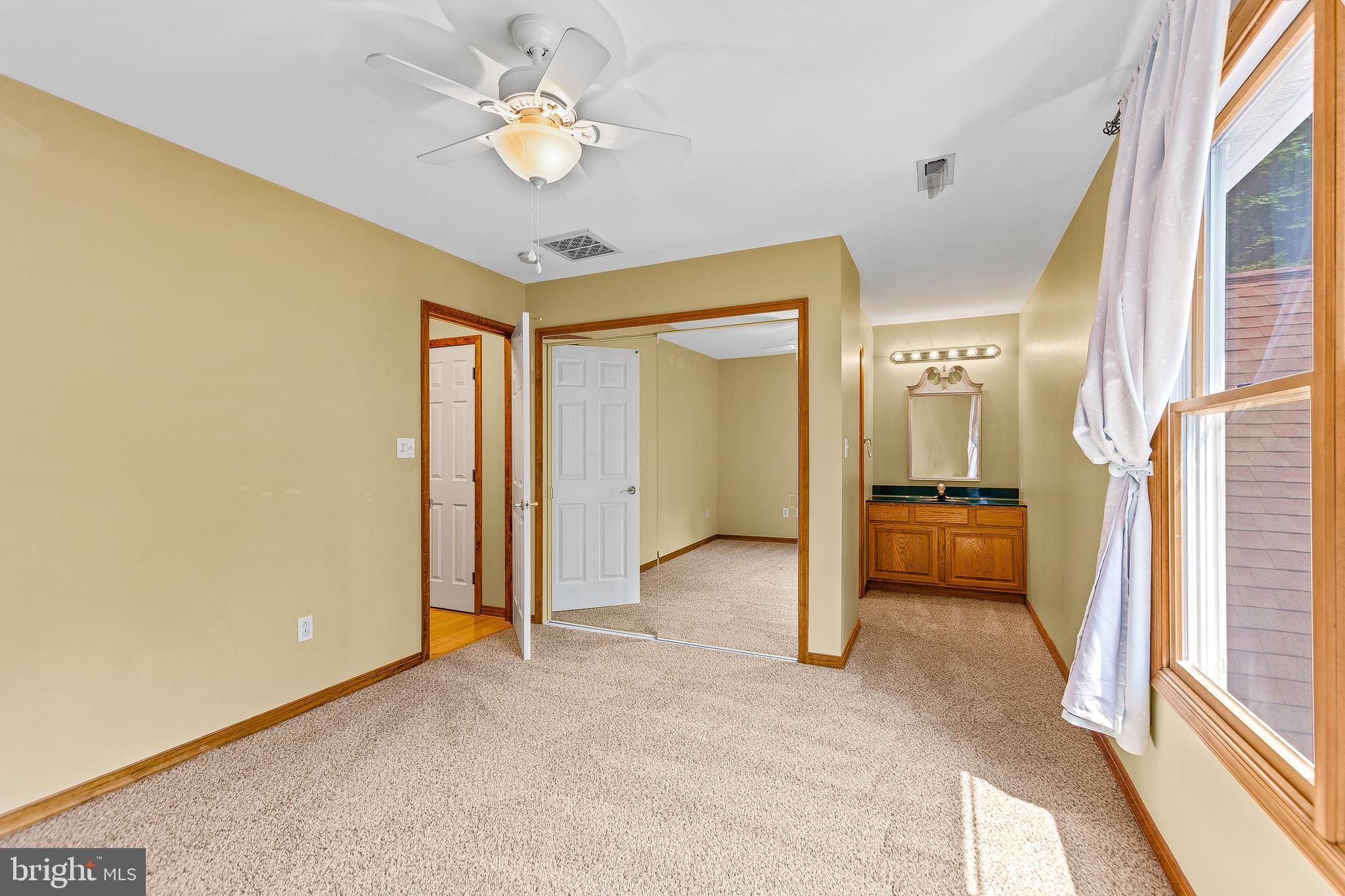 HUNTING CREEK WOODS - Residential