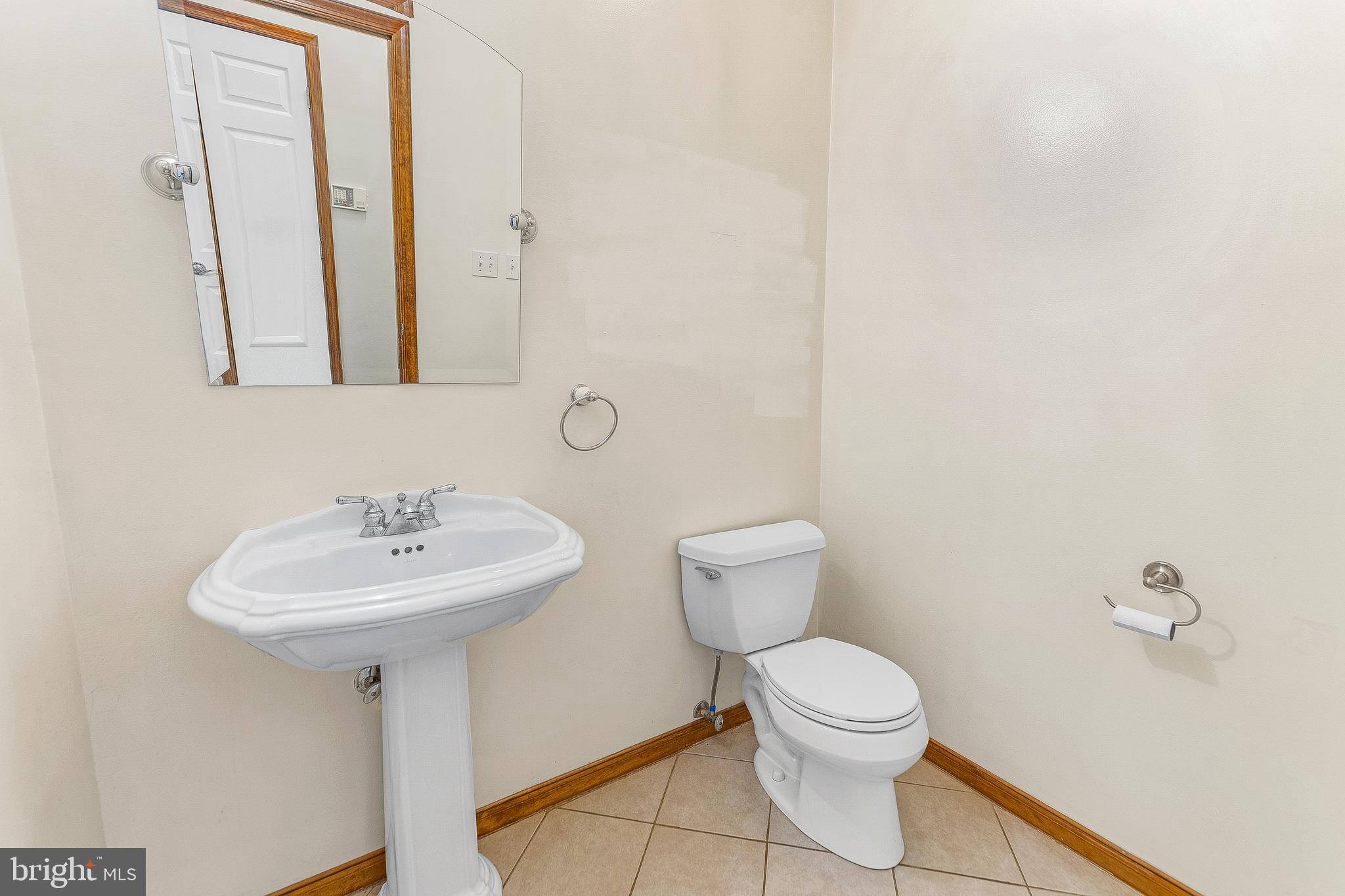 HUNTING CREEK WOODS - Residential