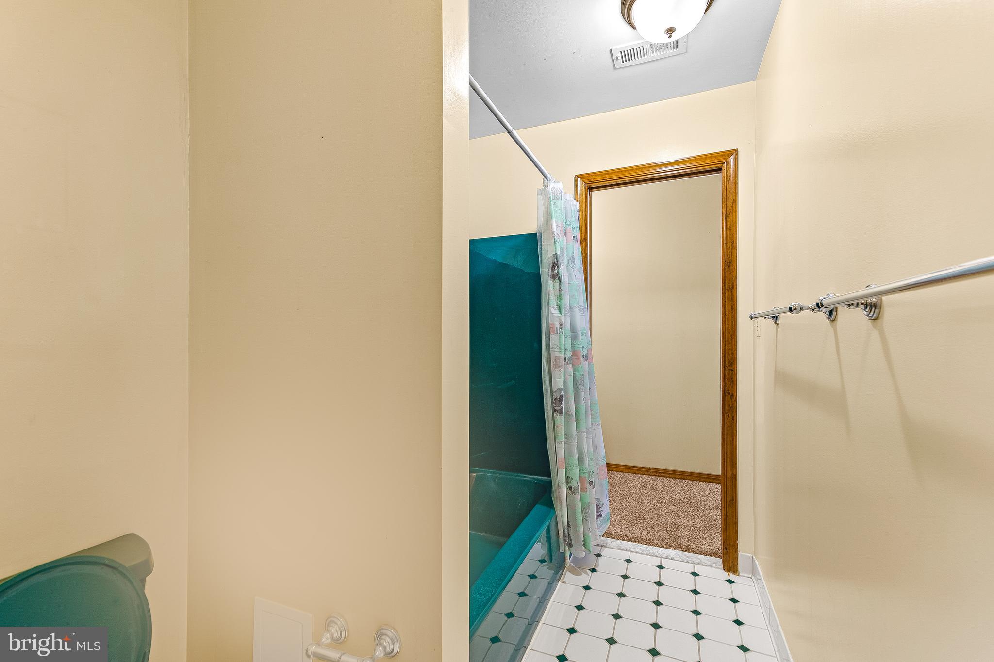 HUNTING CREEK WOODS - Residential