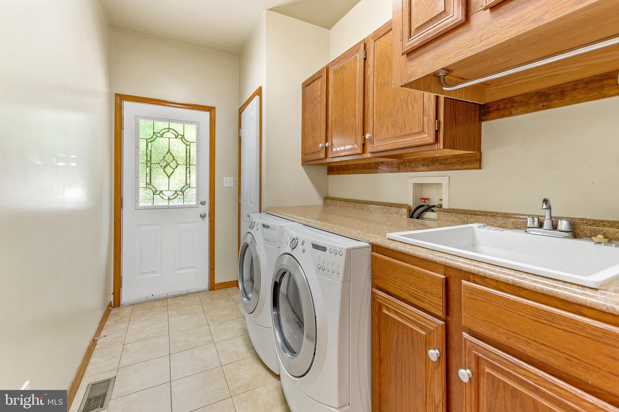 HUNTING CREEK WOODS - Residential