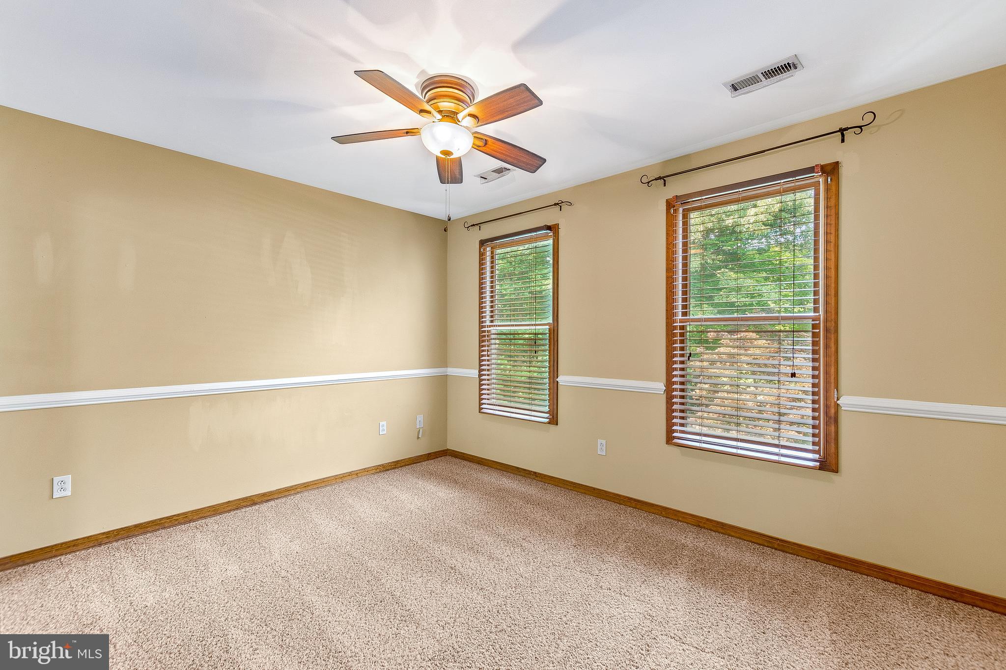 HUNTING CREEK WOODS - Residential