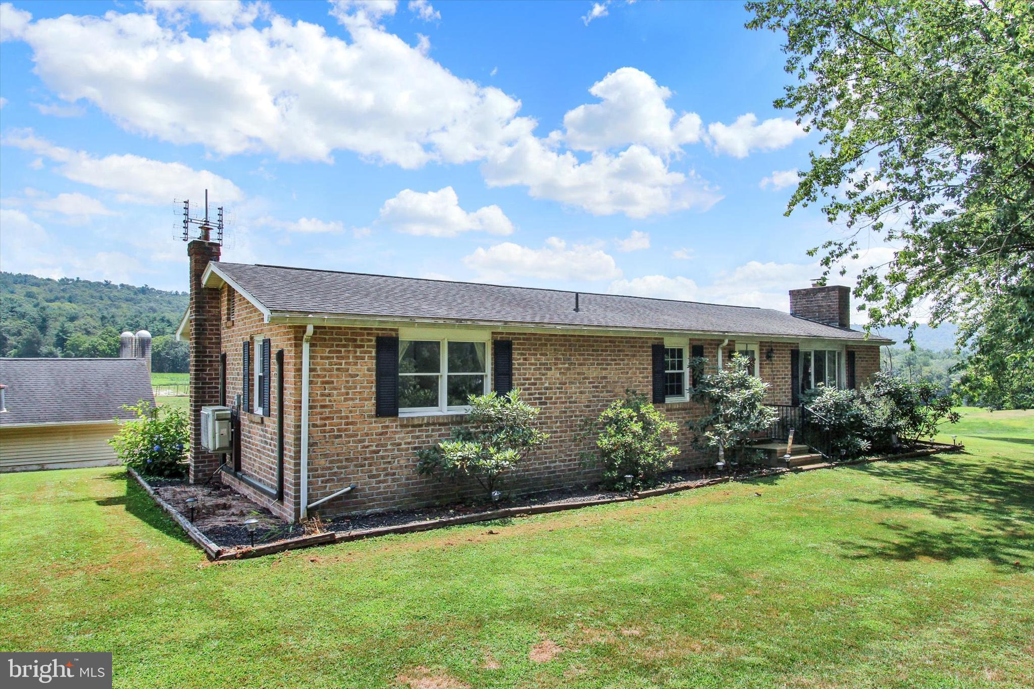 551 NAWAKWA ROAD