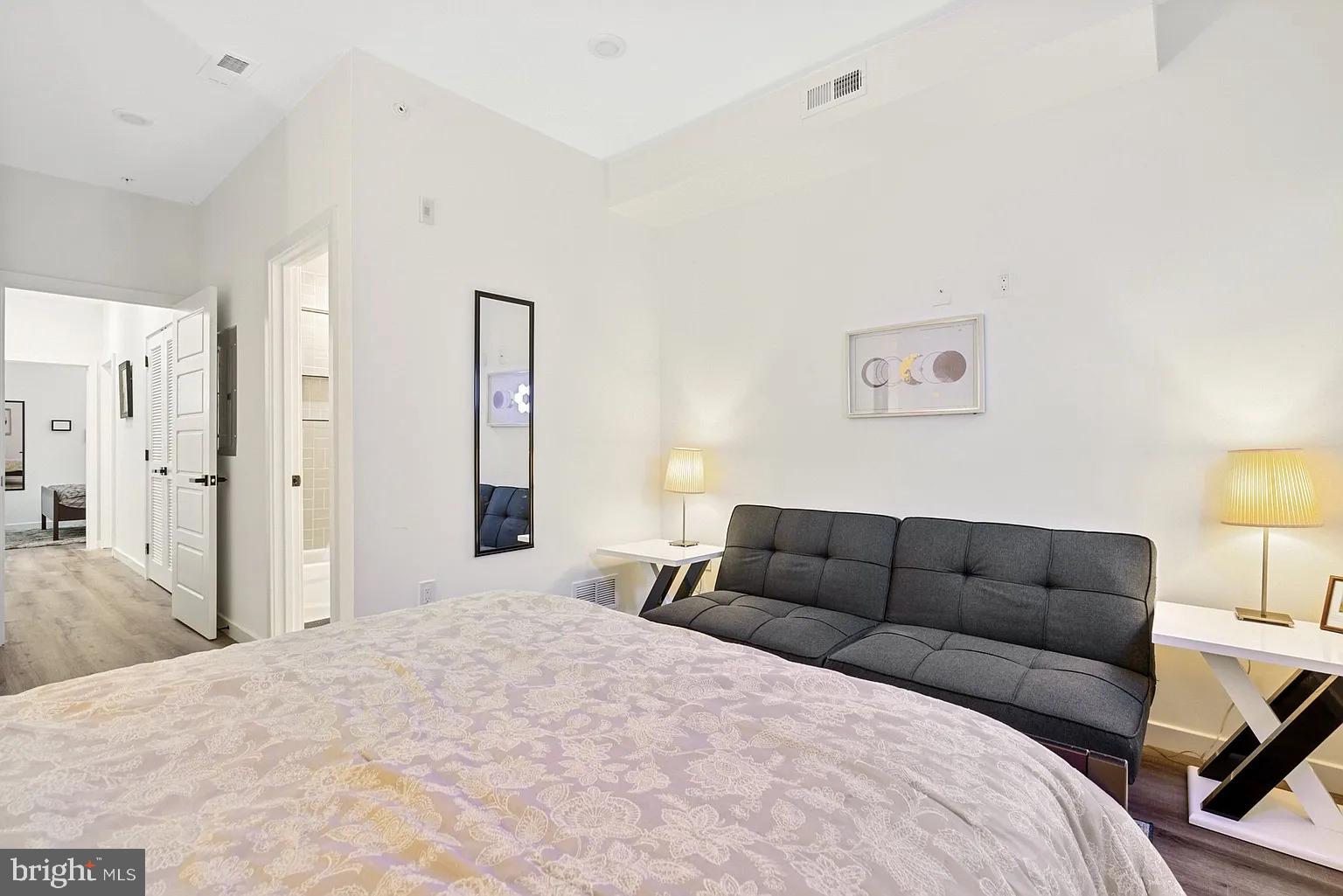 POINT BREEZE - Residential Lease