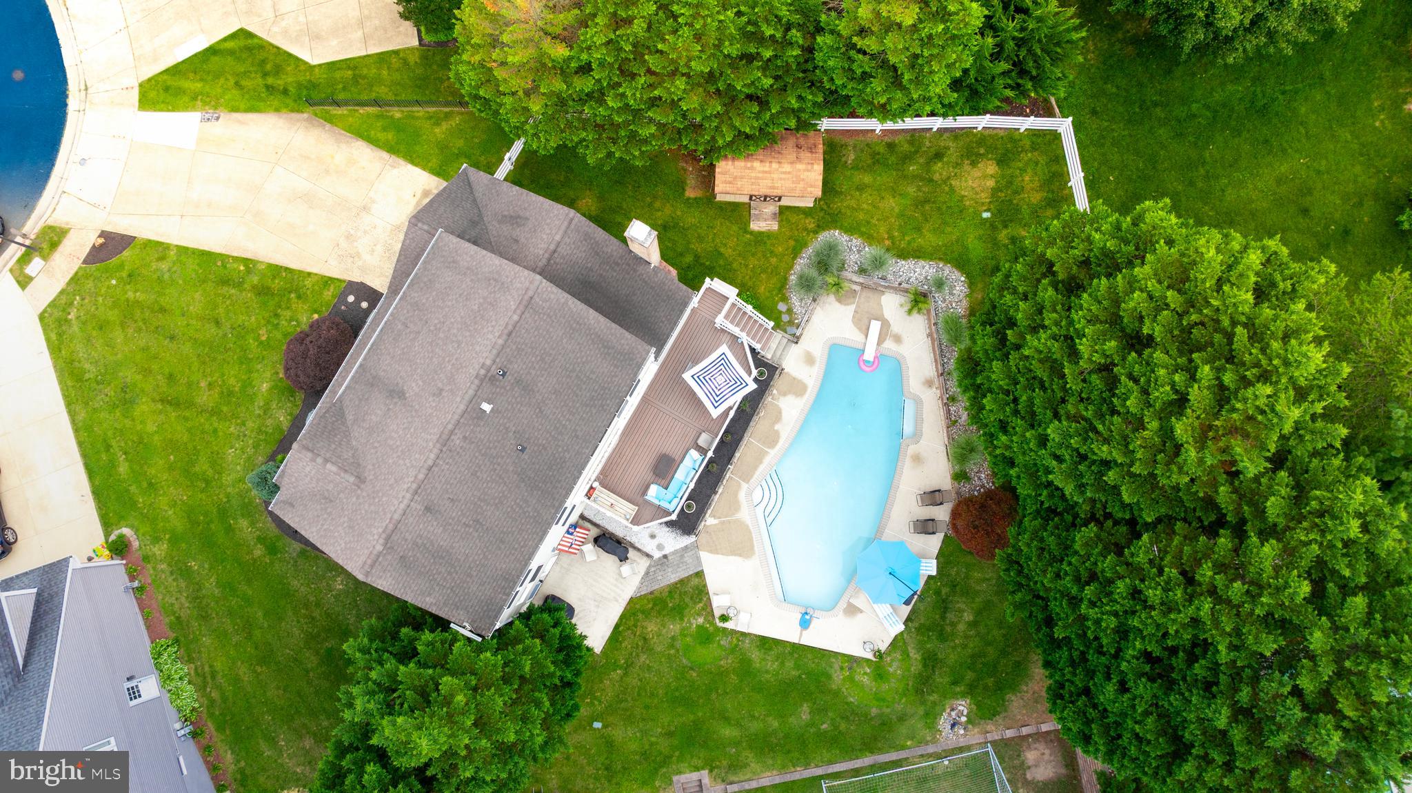 5 KENT NARROWS COURT