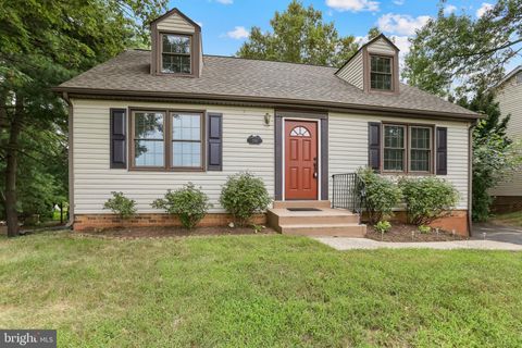 719 PALMER DRIVE HERNDON VA 20170