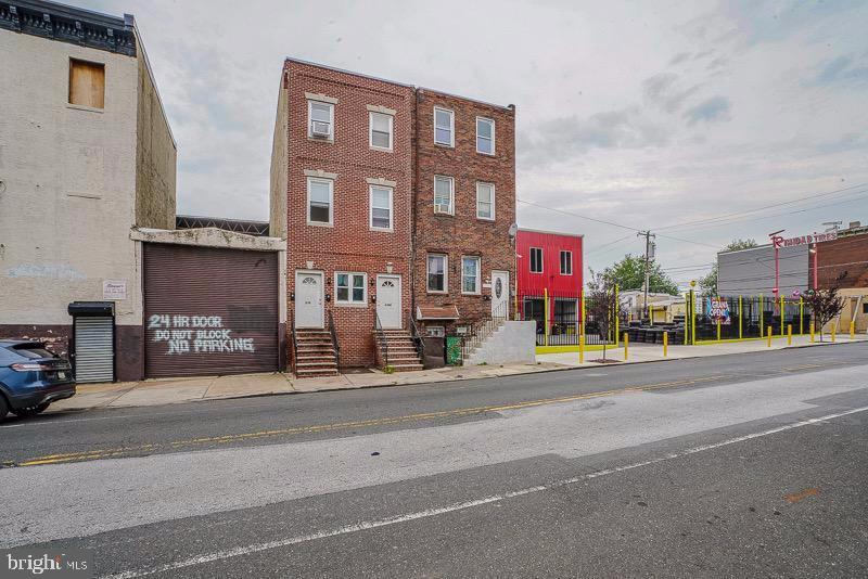 PORT RICHMOND - Commercial Lease