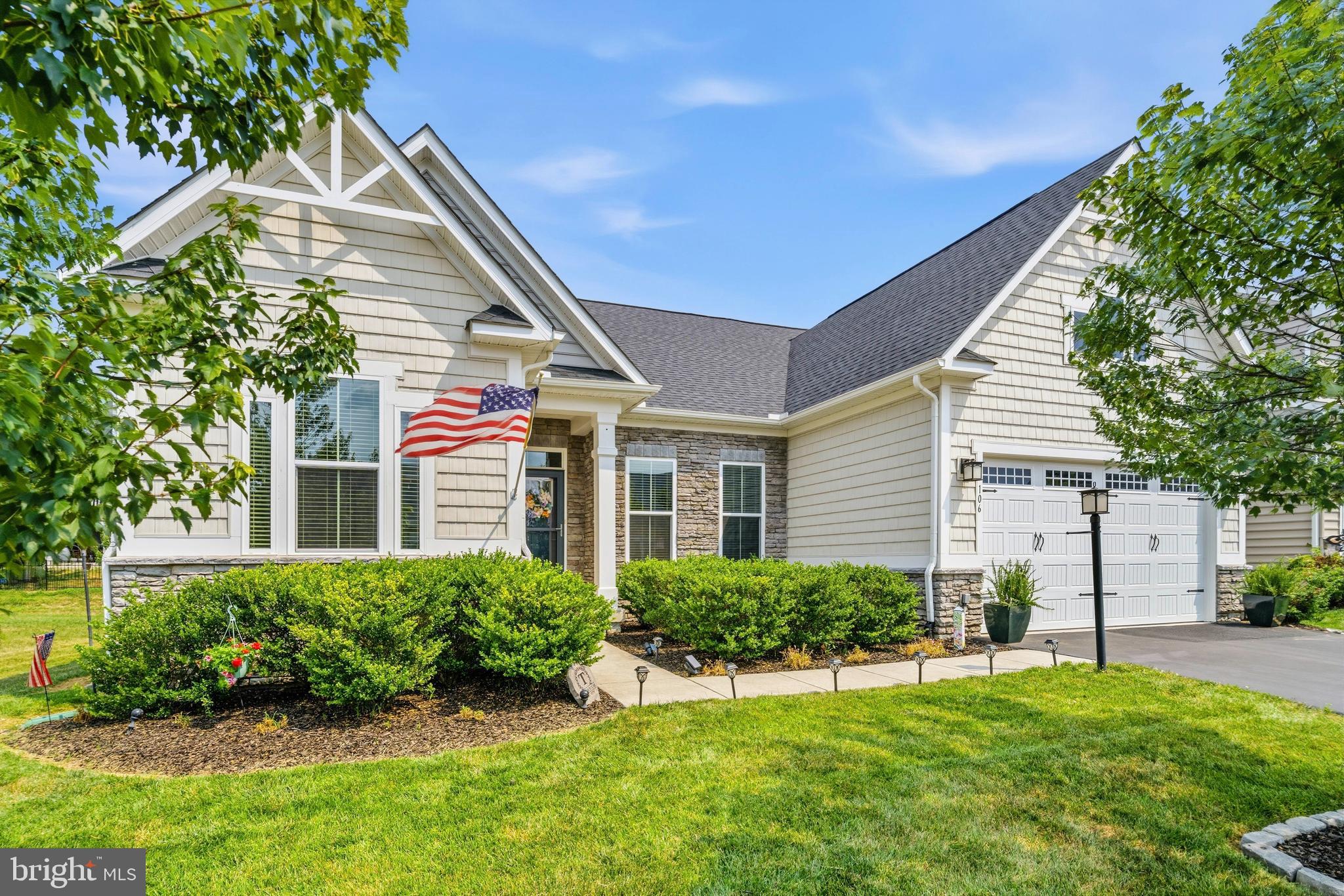 106 FRINGETREE COURT