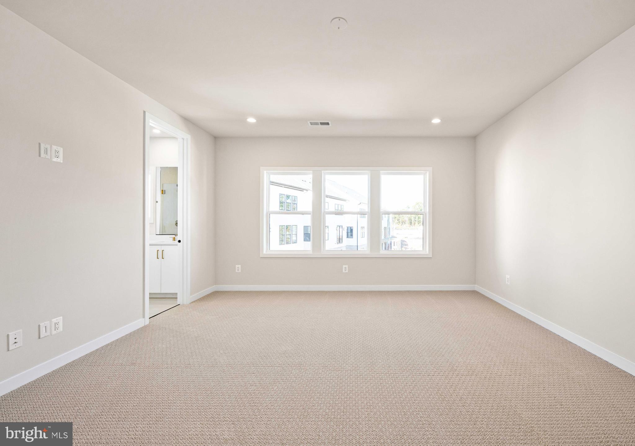 PARKSIDE VILLAGE - Residential