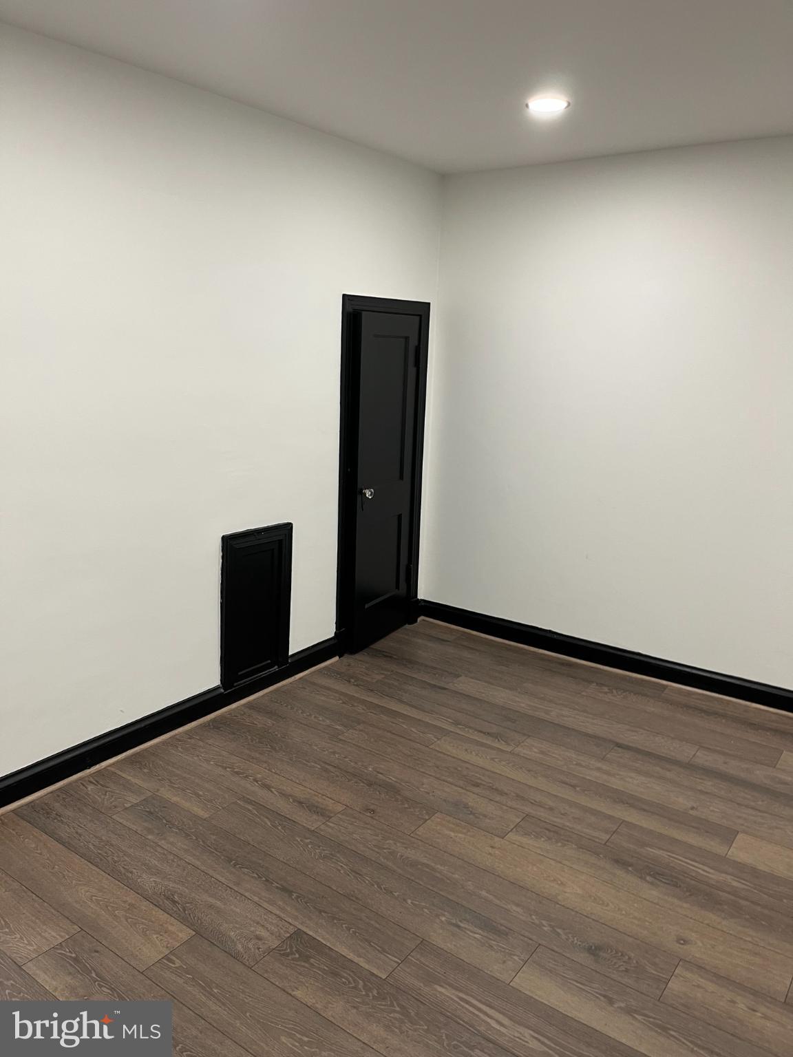 1310 STAPLES STREET NE