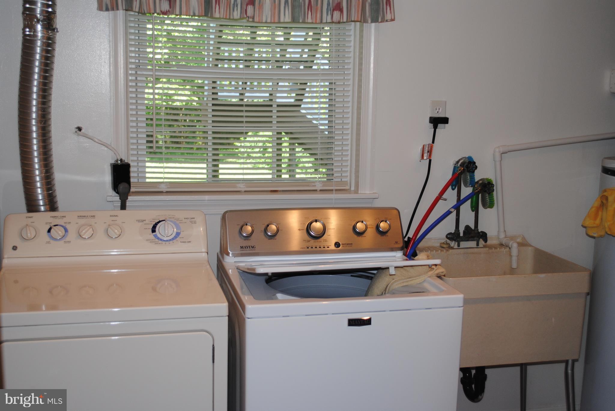 ELLENWOOD - Residential