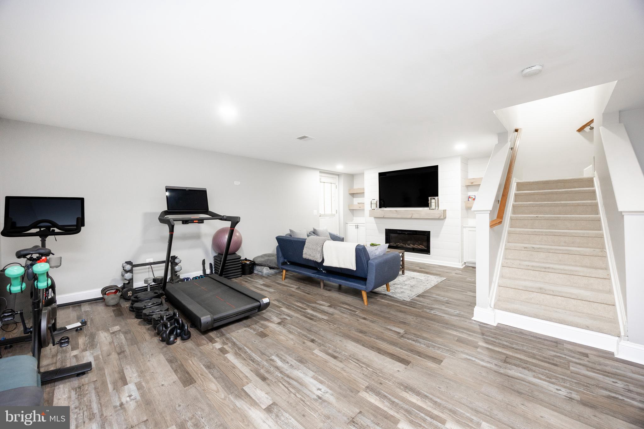 PENNS MANOR - Residential