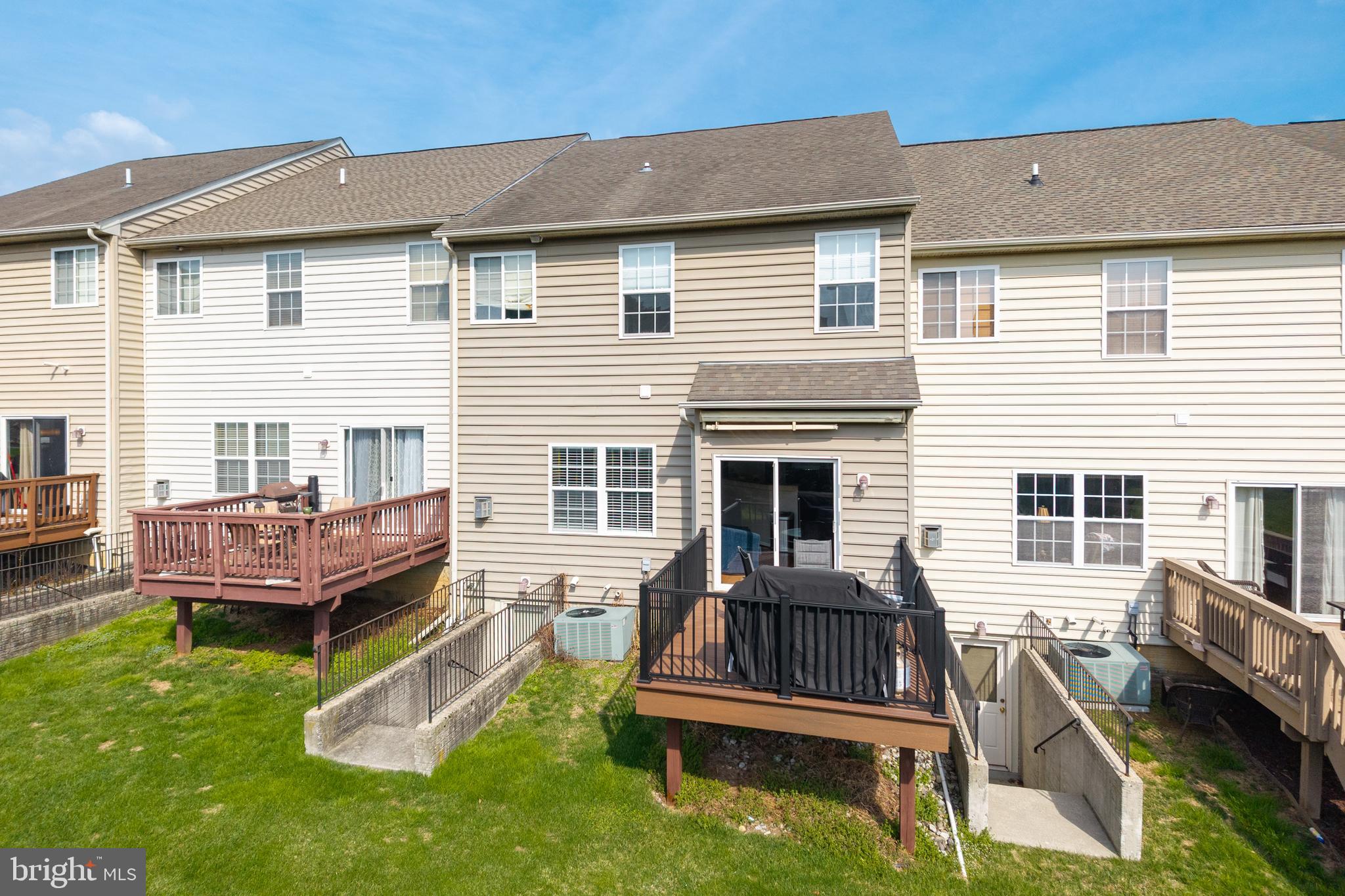 PENNS MANOR - Residential