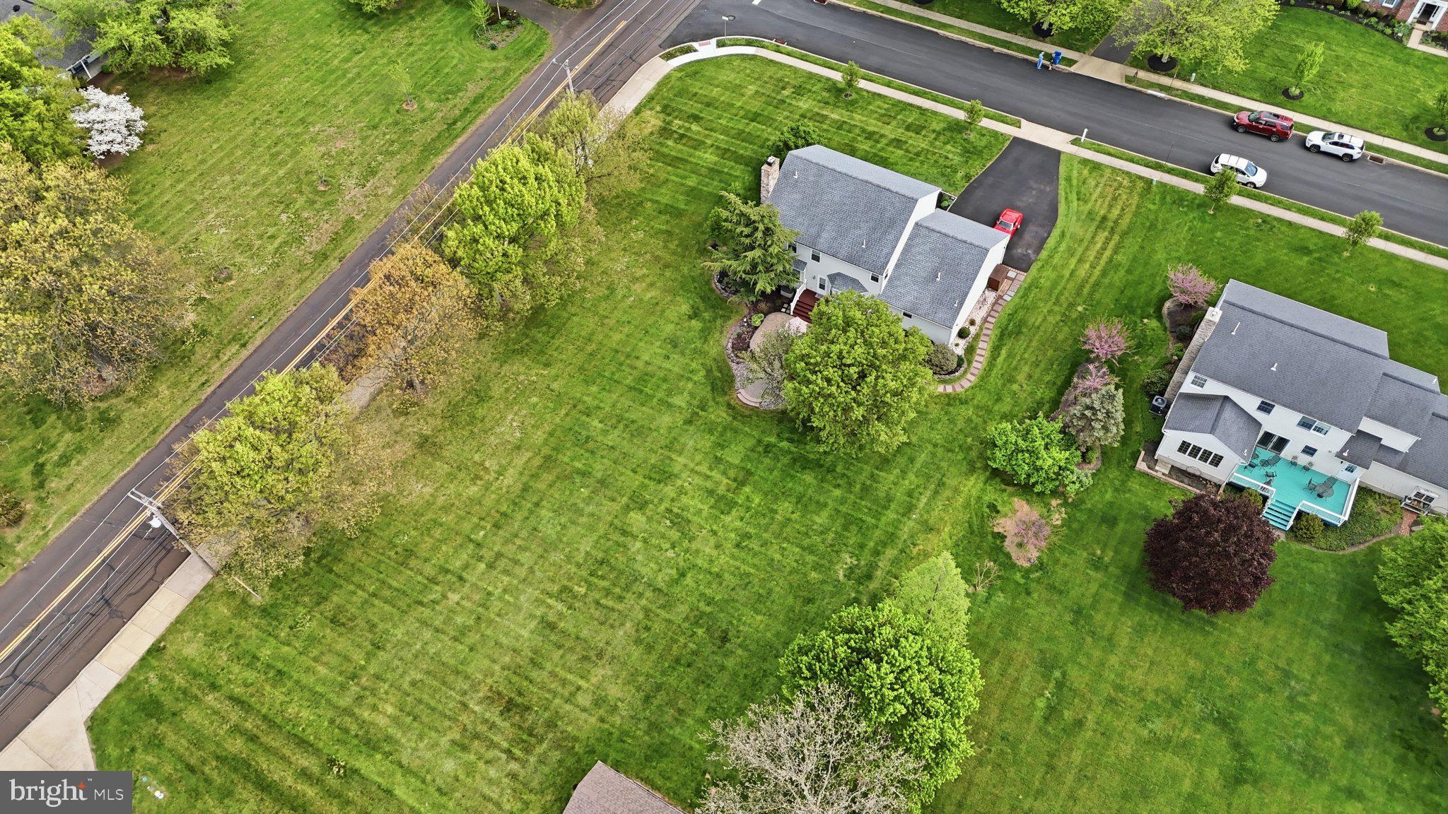 OXFORD MANOR - Residential