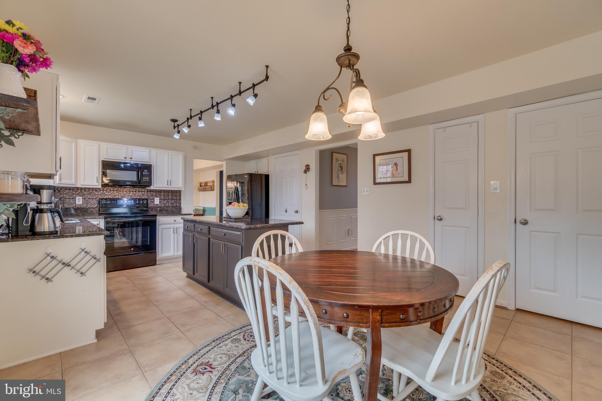 SUMMERWOOD - Residential