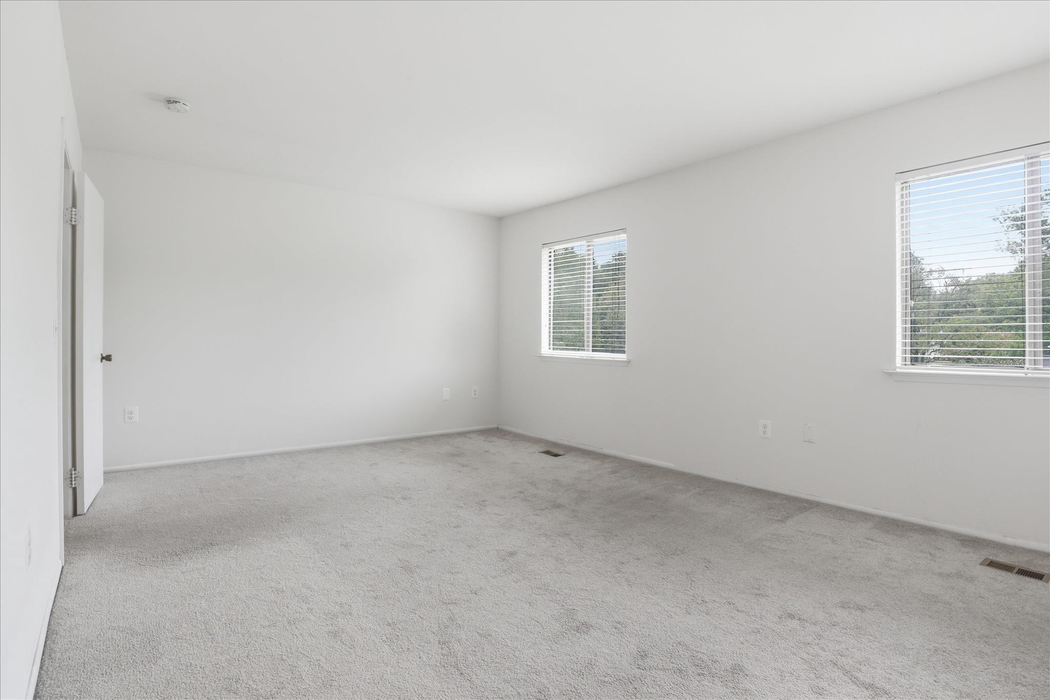 LEISURE WORLD - Residential