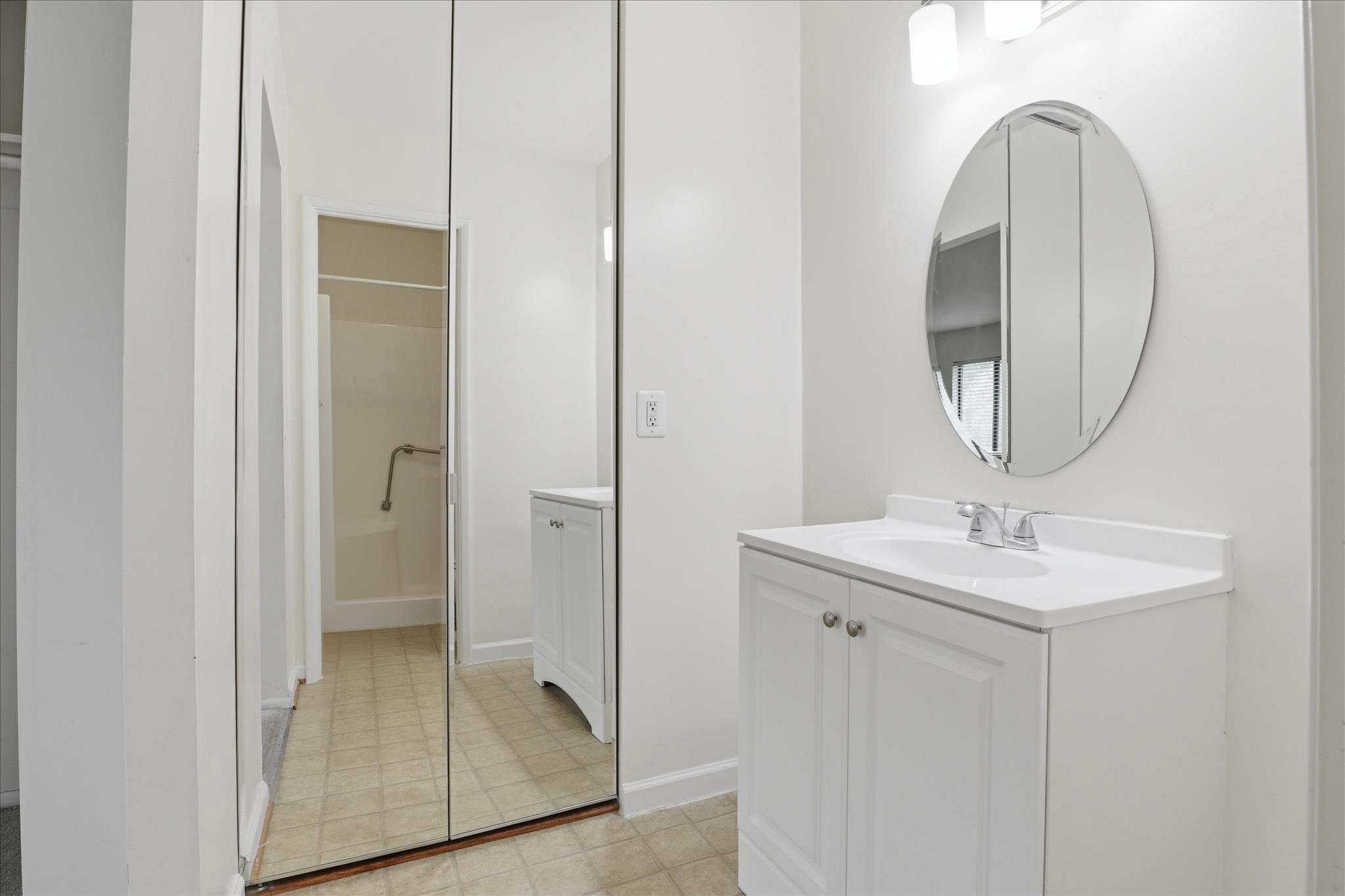 LEISURE WORLD - Residential