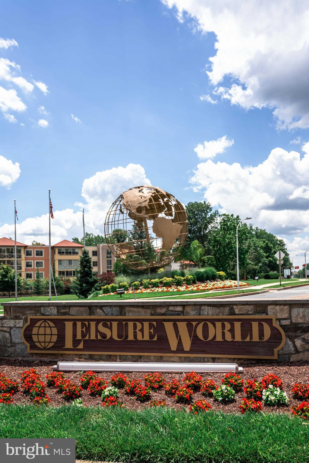 LEISURE WORLD - Residential