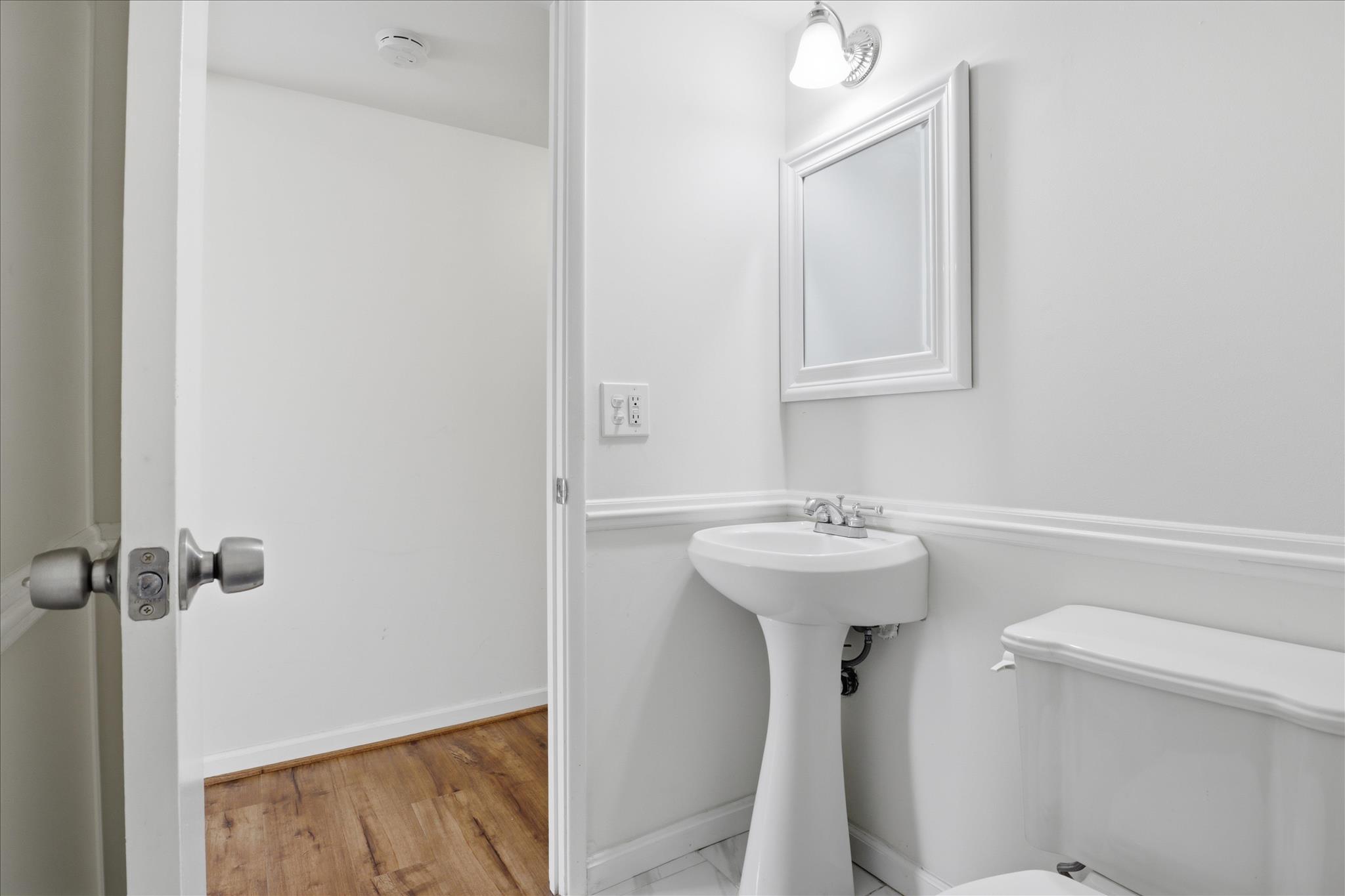 LEISURE WORLD - Residential