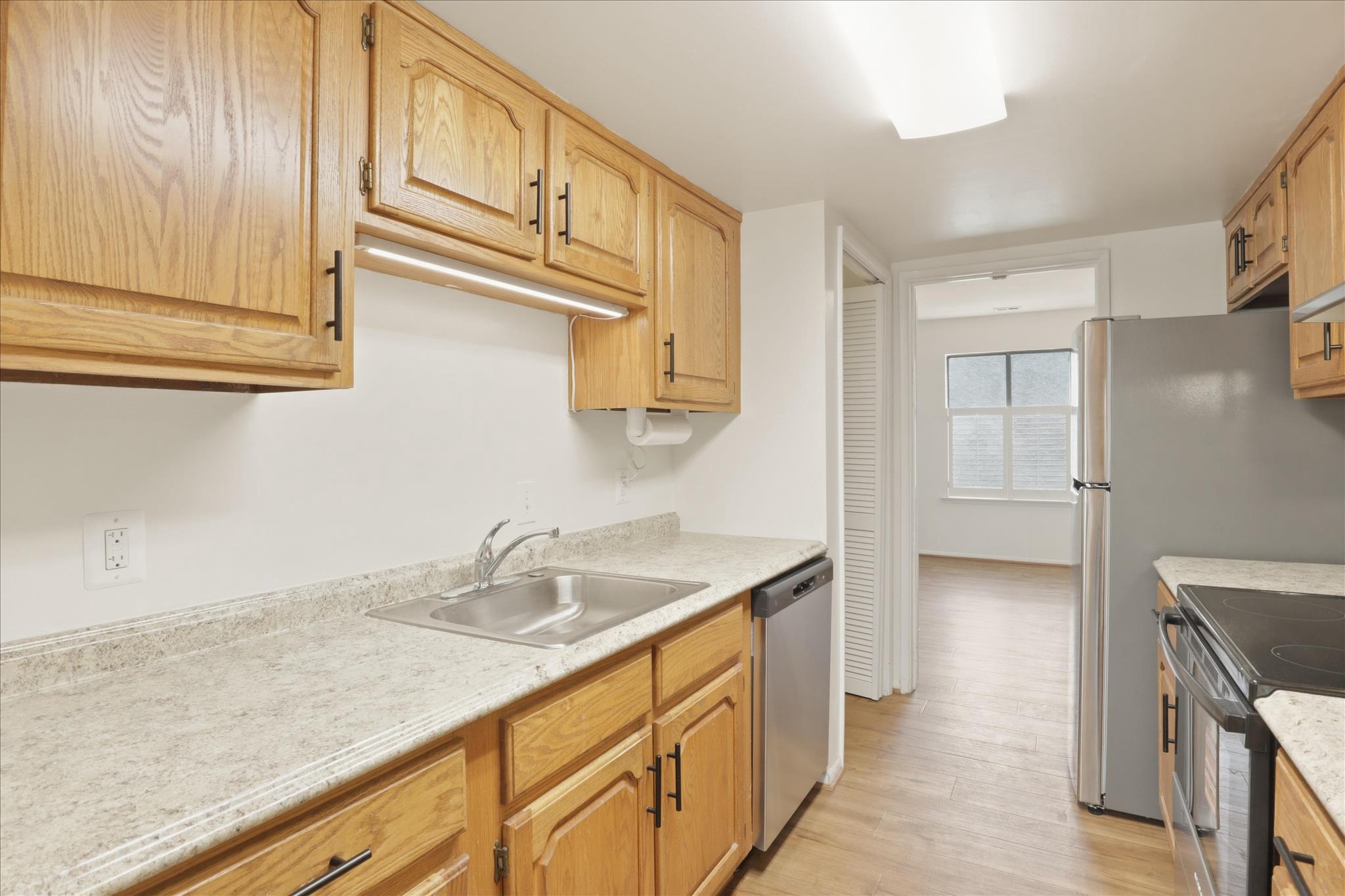 LEISURE WORLD - Residential