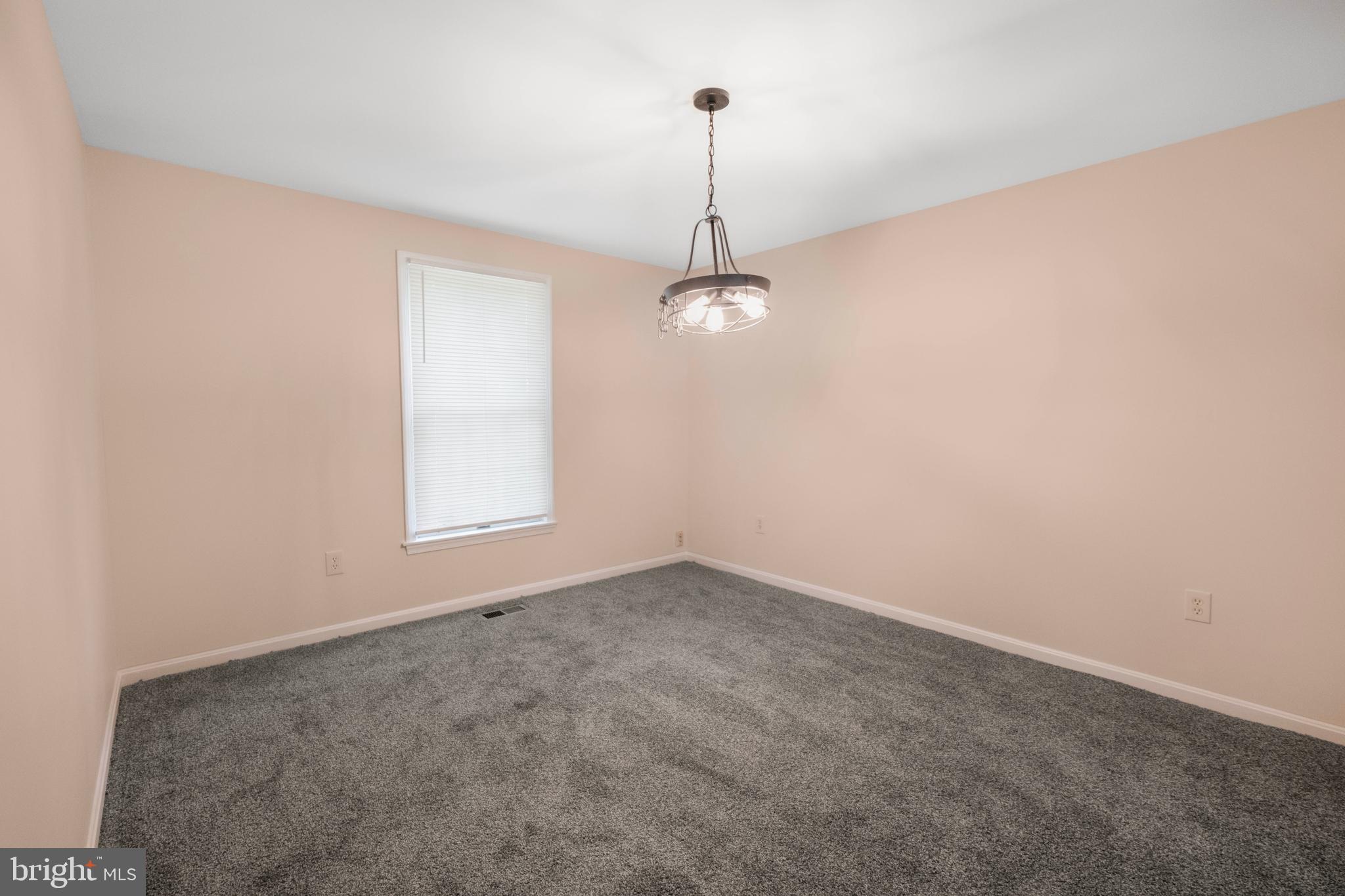 GLASSMANOR - Residential Lease